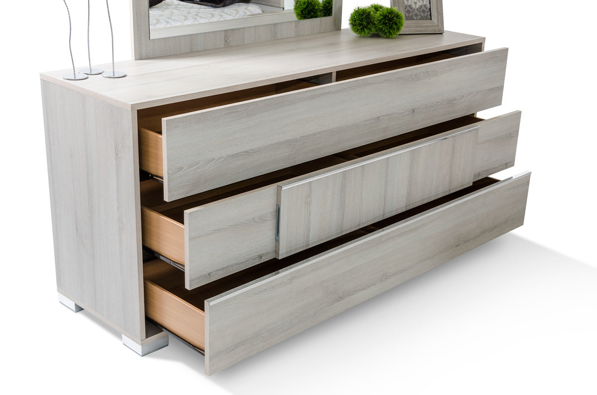 30" Grey Veneer and MDF Dresser