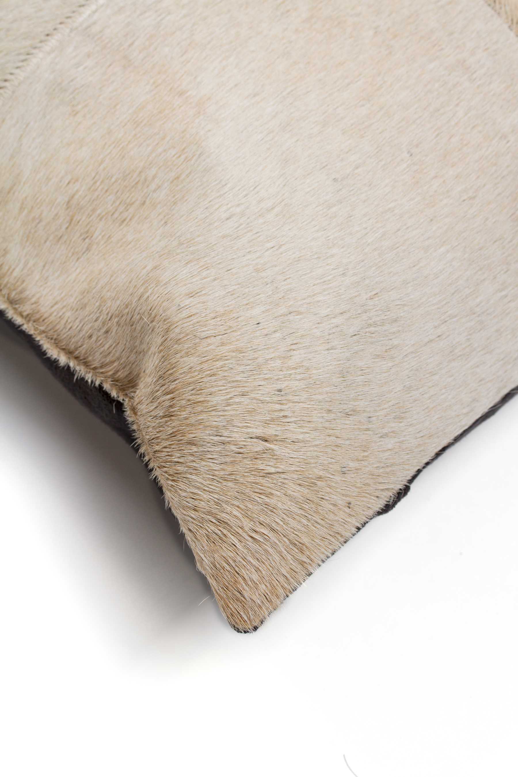 18" x 18" x 5" Natural Quattro - Pillow