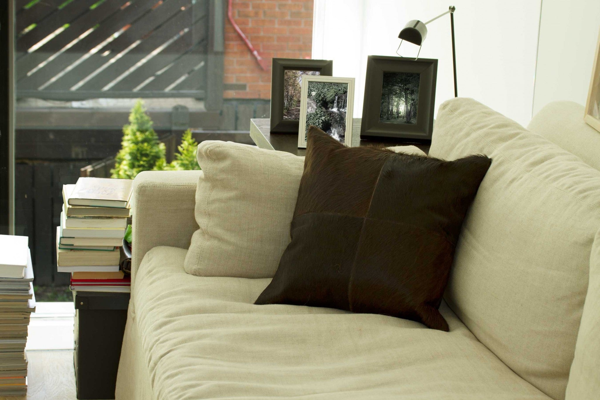 18" x 18" x 5" Brown Quattro - Pillow