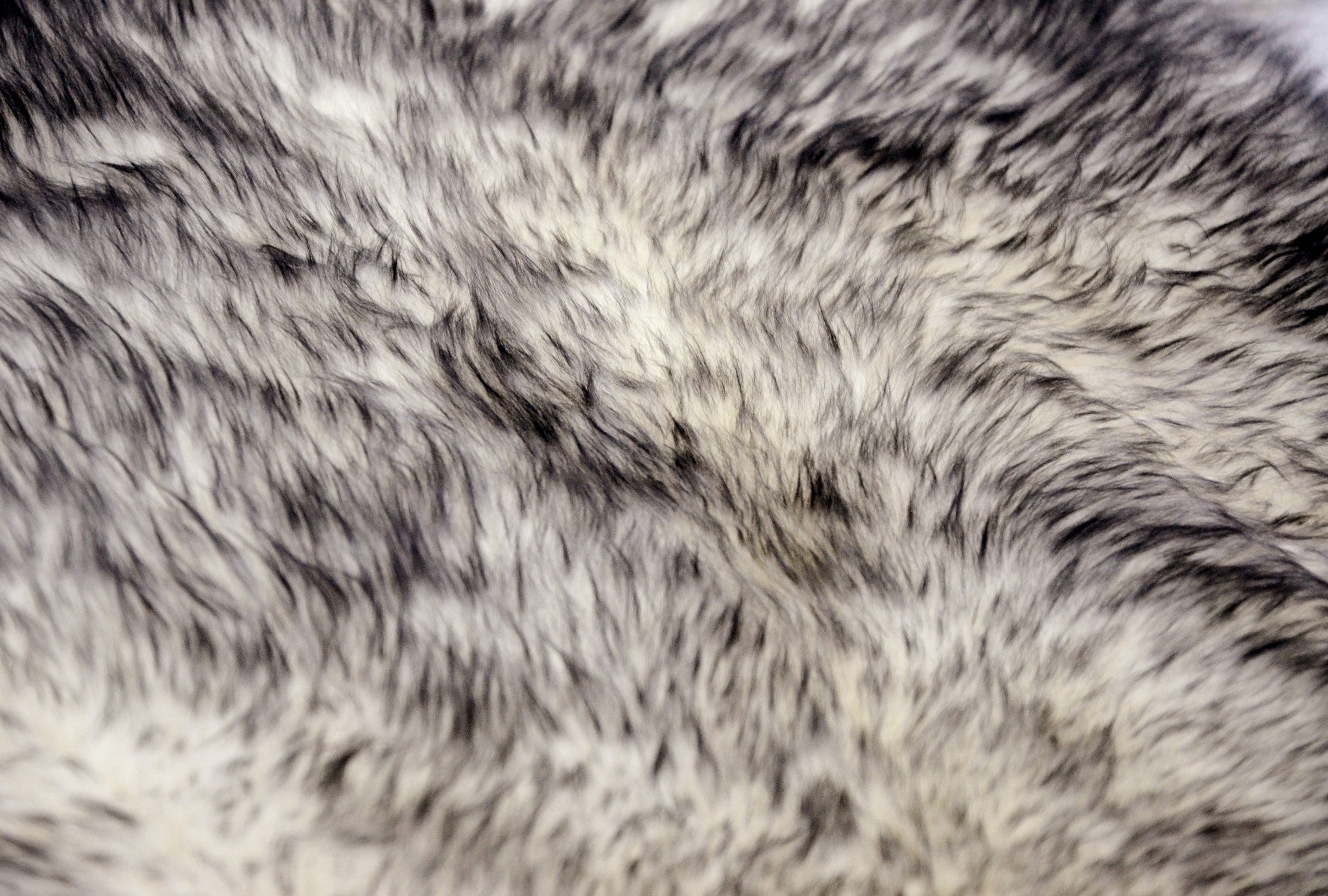 48" x 72" x 2" Gradient Gray Quattro Sheepskin - Area Rug