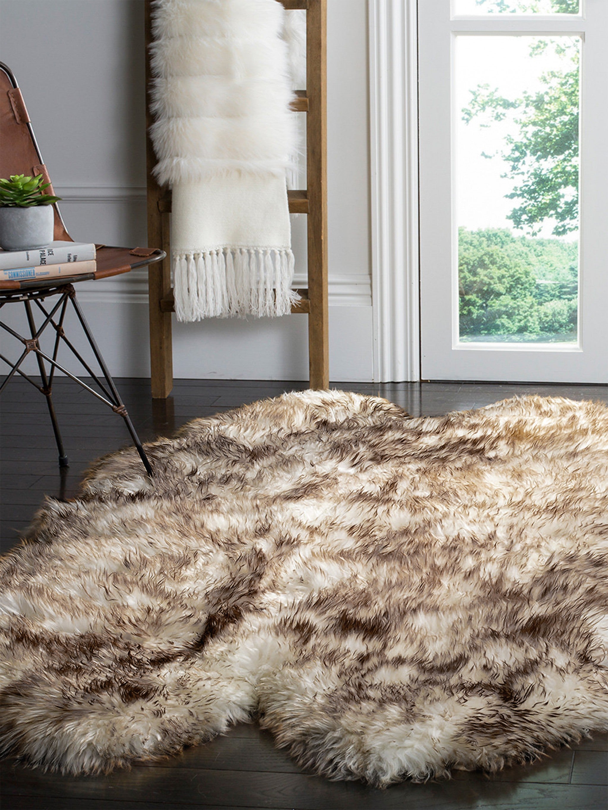 48" x 72" x 2" Gradient Chocolate Quattro Sheepskin - Area Rug