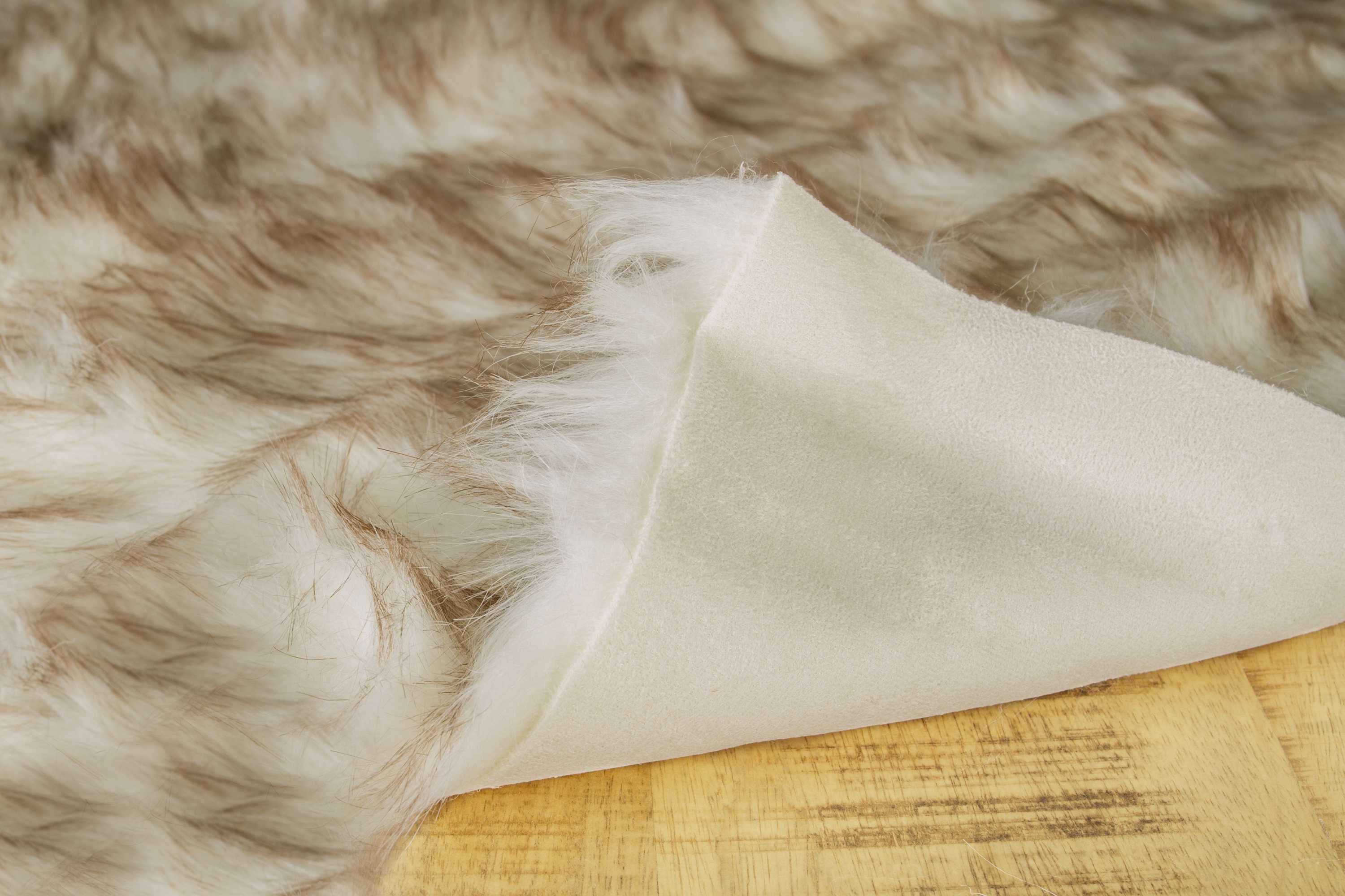 24" x 36" x 1.5" Gradient Brown Faux Sheepskin - Area Rug
