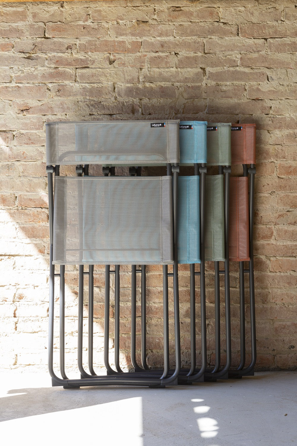 Folding Chair - Set of 2 - Basalt Steel Frame - Lac Fabric