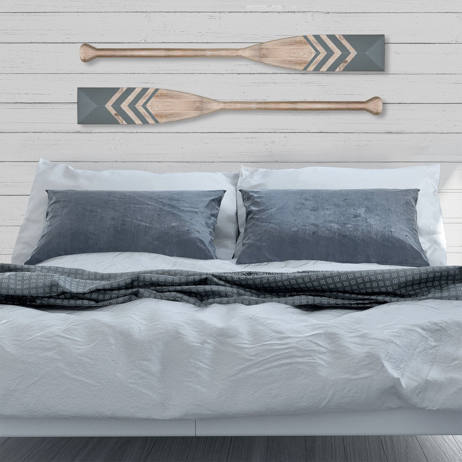 Distressed Coastal Wood Chevon Oar Wall Decor