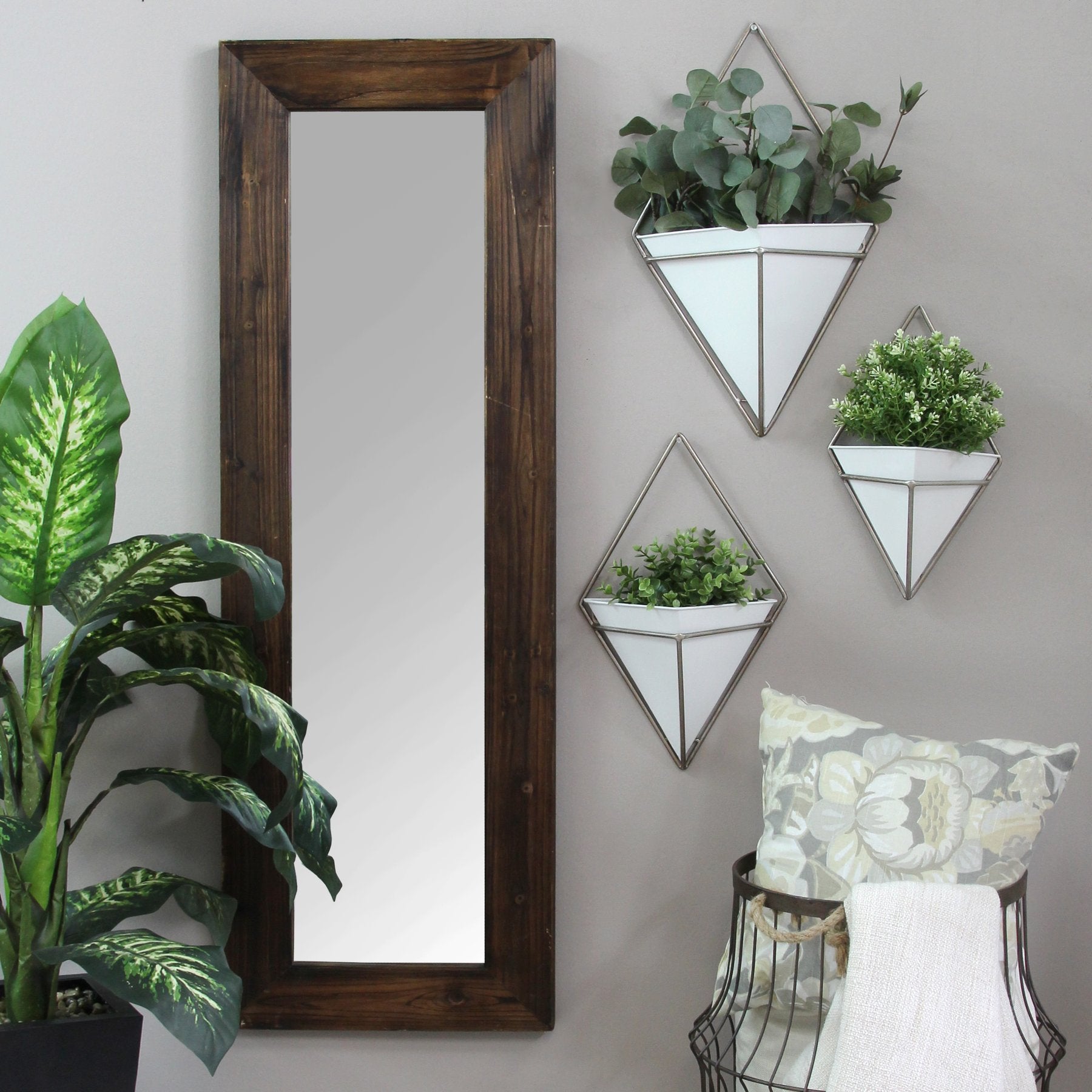 S 3 Charming Metal Wall Planters