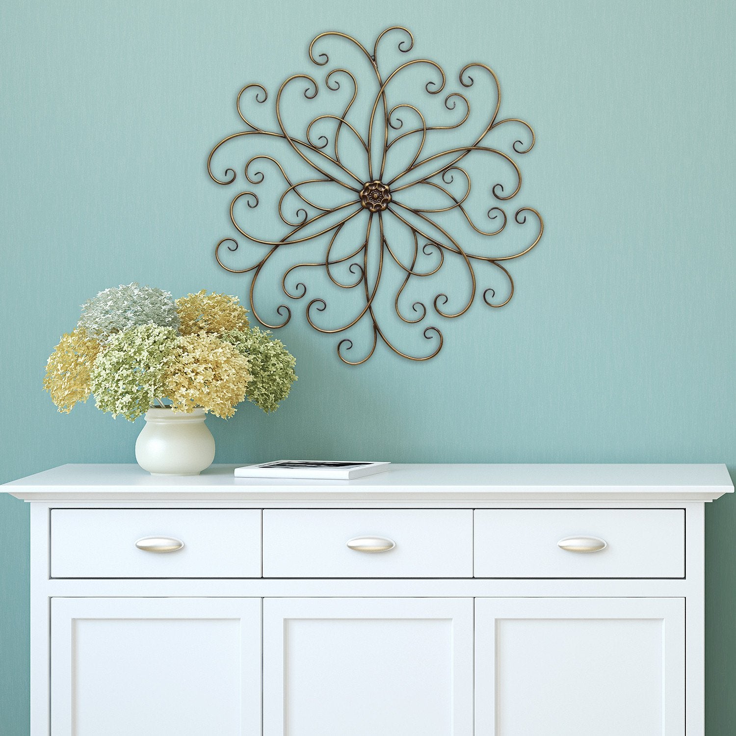 Classic Medallion Metal Wall Decor