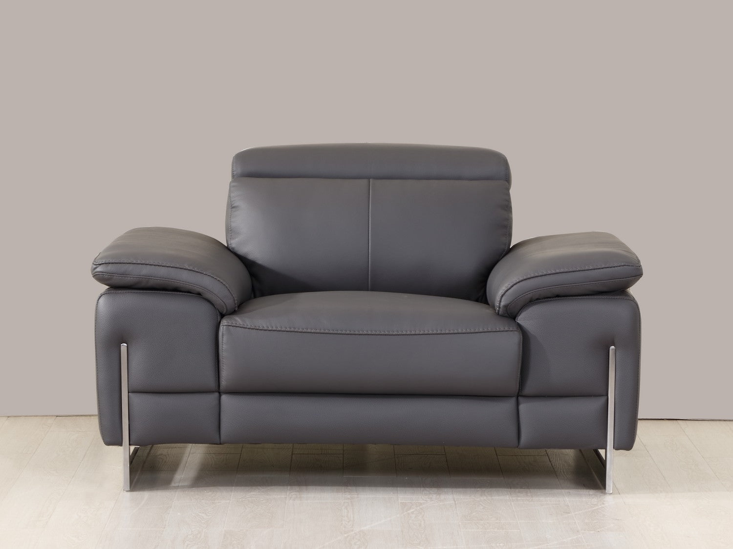 31" Dark Grey Tasteful Leather Chair