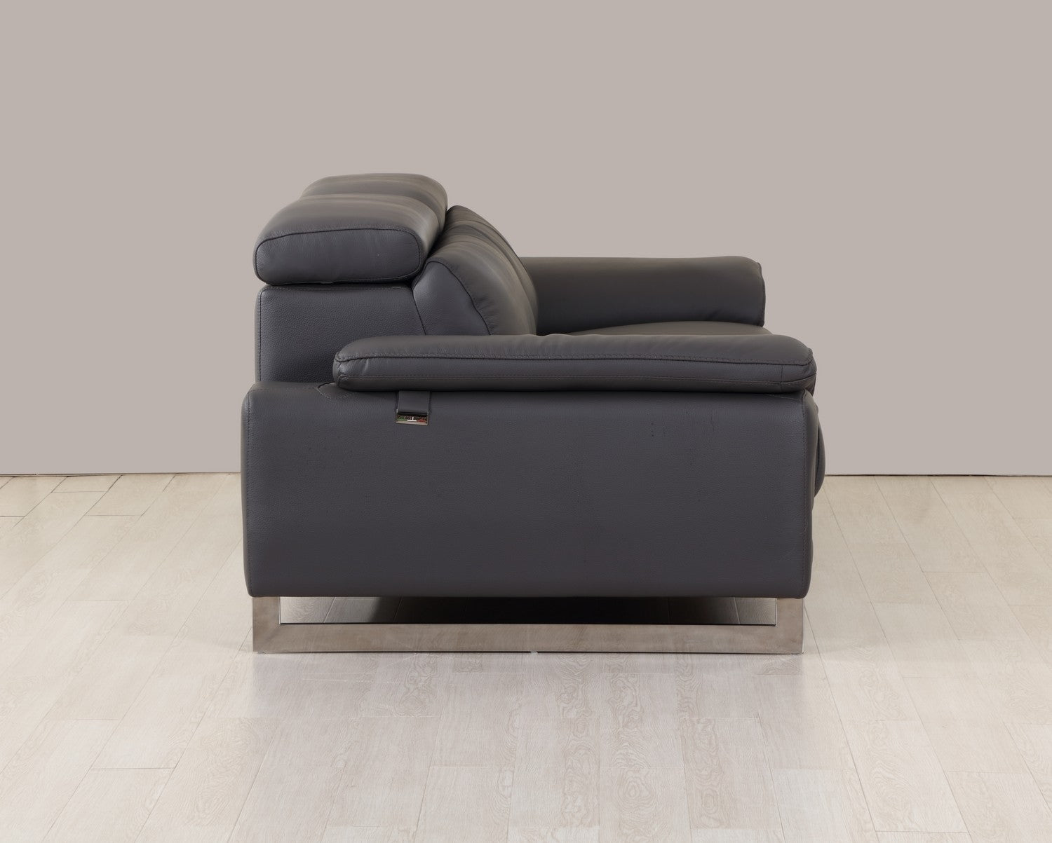 31" Tasteful Dark Grey Leather Sofa