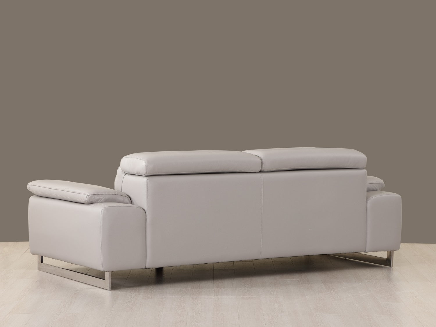 31" Tasteful Light Grey Leather Sofa