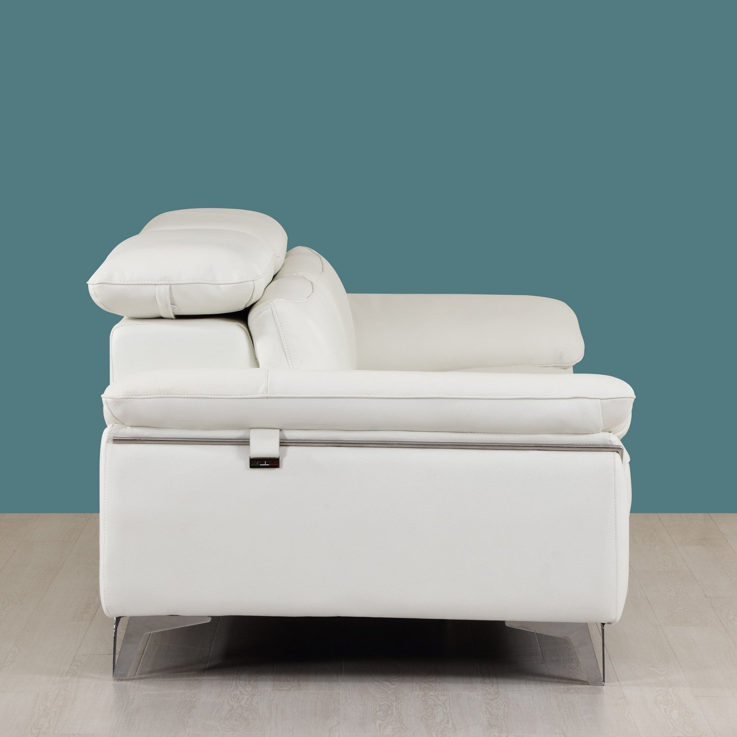 31" Fashionable White Leather Sofa