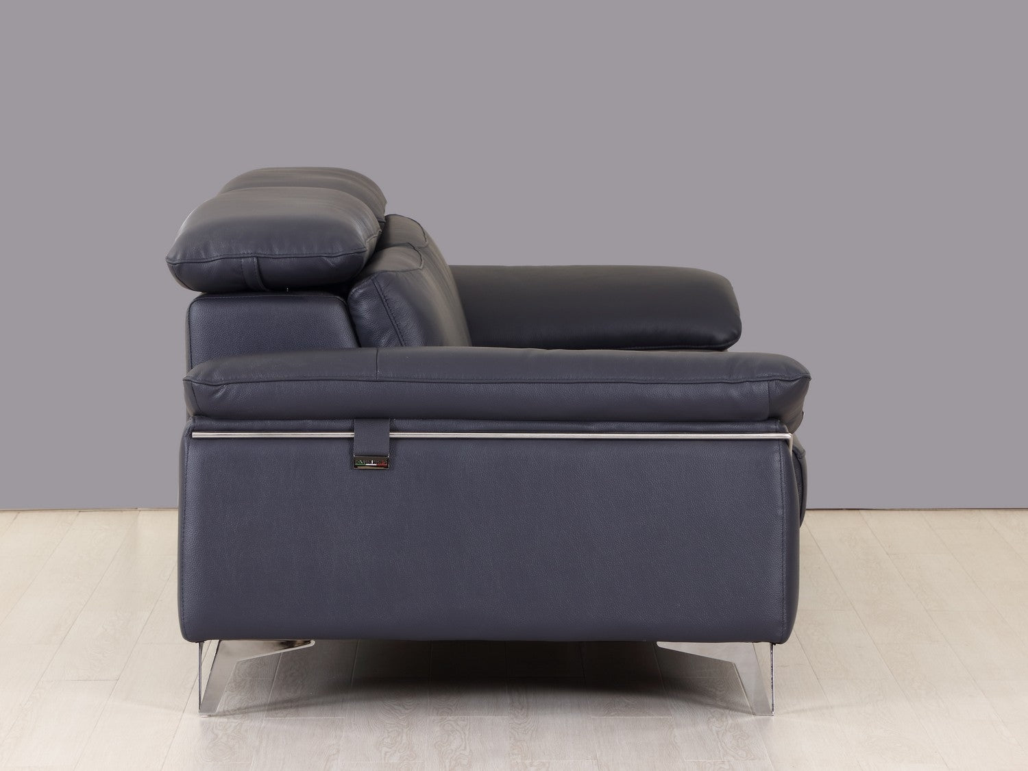 31" Fashionable Navy Leather Sofa