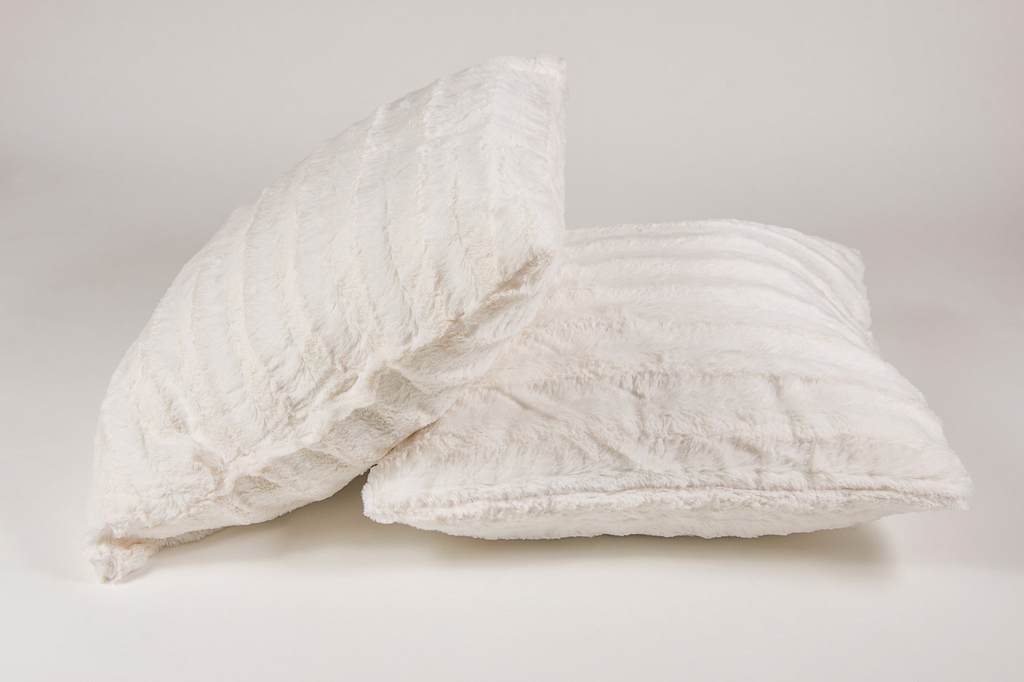 18" x 18" x 5" Off White Faux Fur Pillow 2-Pack