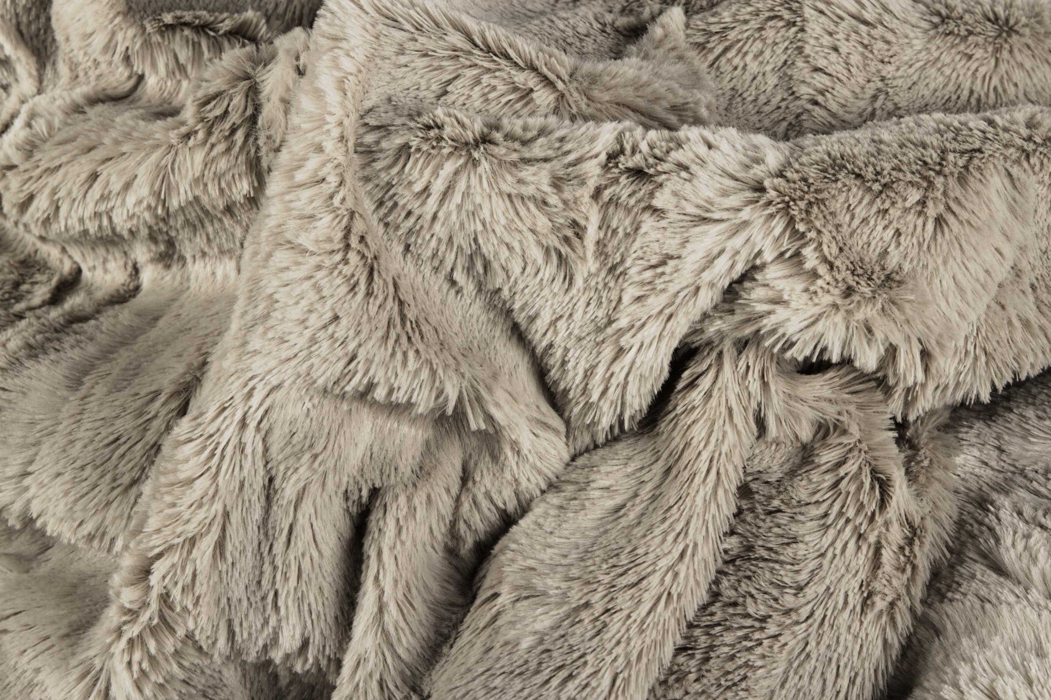 50" x 70" x 2" Oatmeal, Faux Fur - Throw