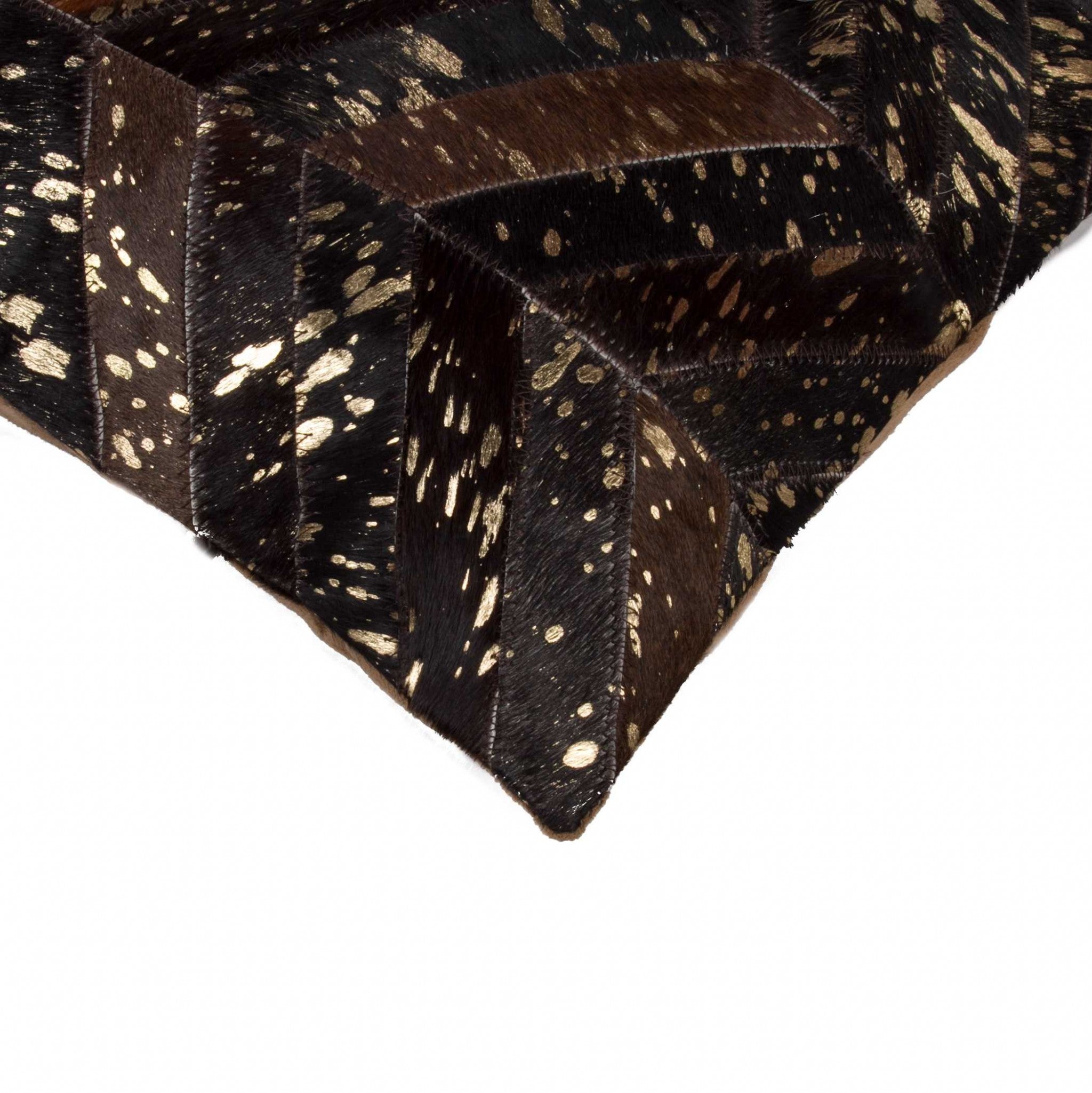 18" x 18" x 5" Chocolate & Gold - Pillow