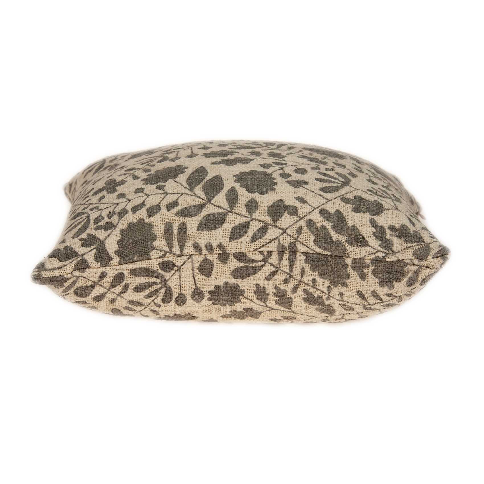 18" x 0.5" x 18" Transitional Beige Floral Print Pillow Cover