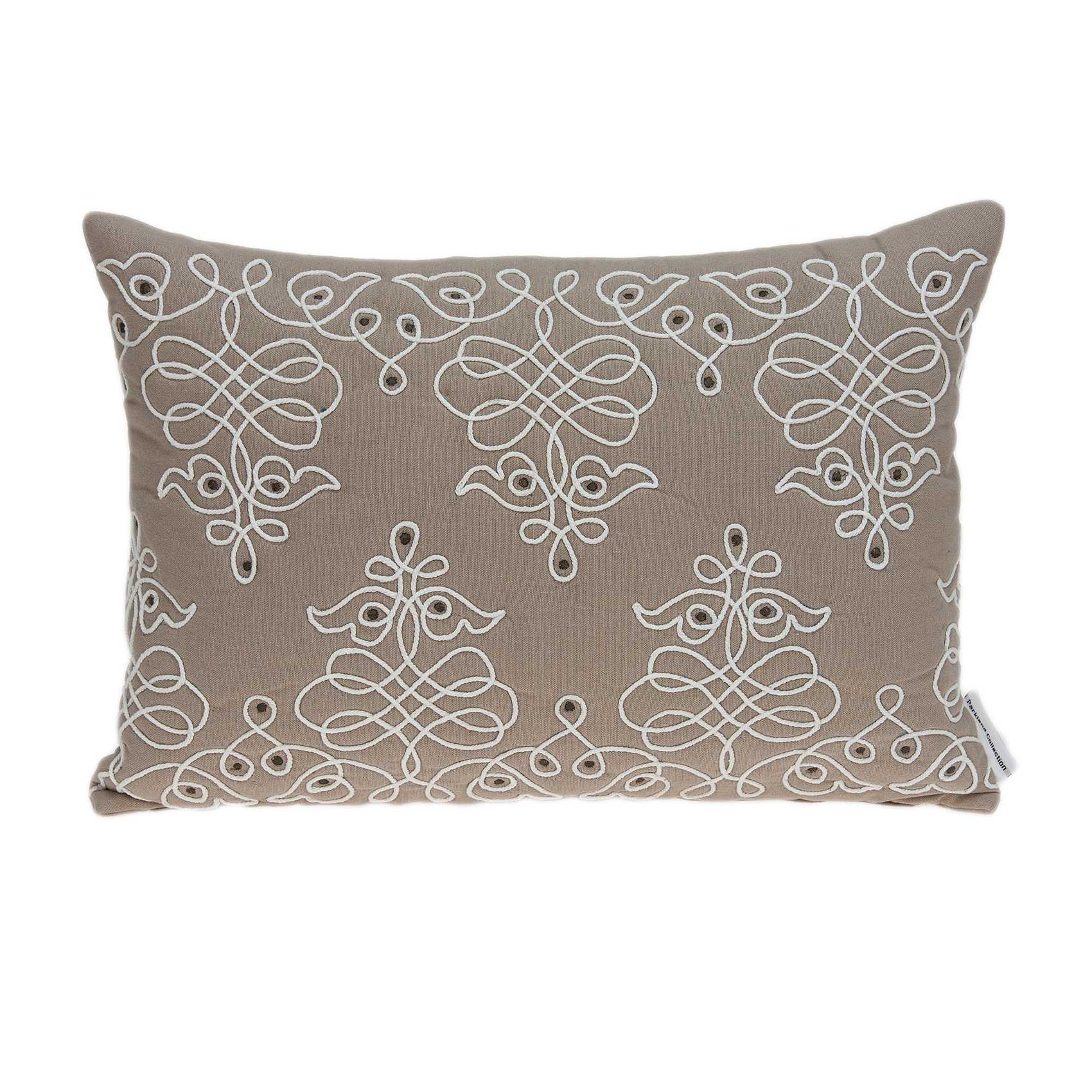 20" x 0.5" x 14" Traditional Beige Pillow Cover