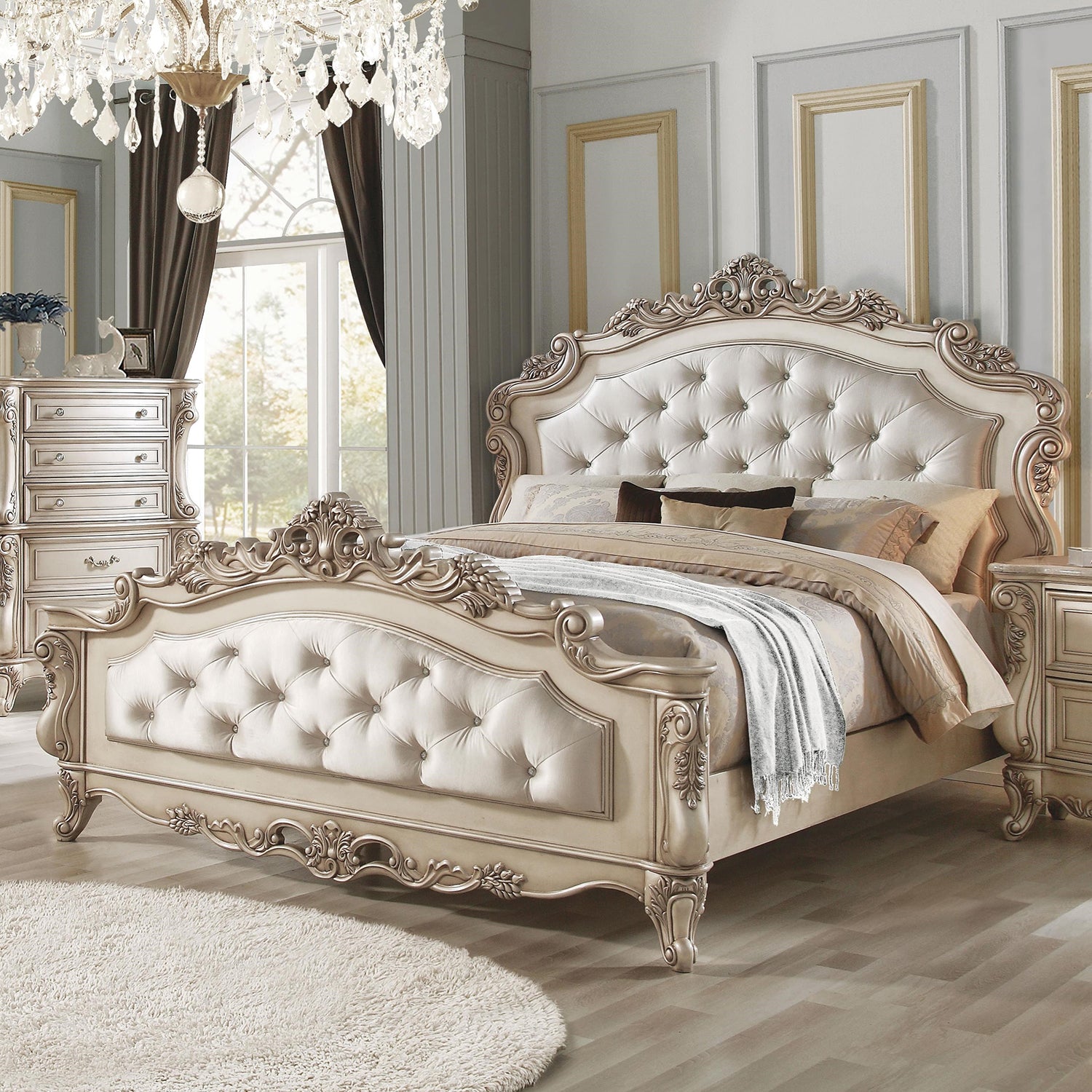 70" X 91" X 69" Fabric Antique White Wood Upholstered (HB/FB) Queen Bed