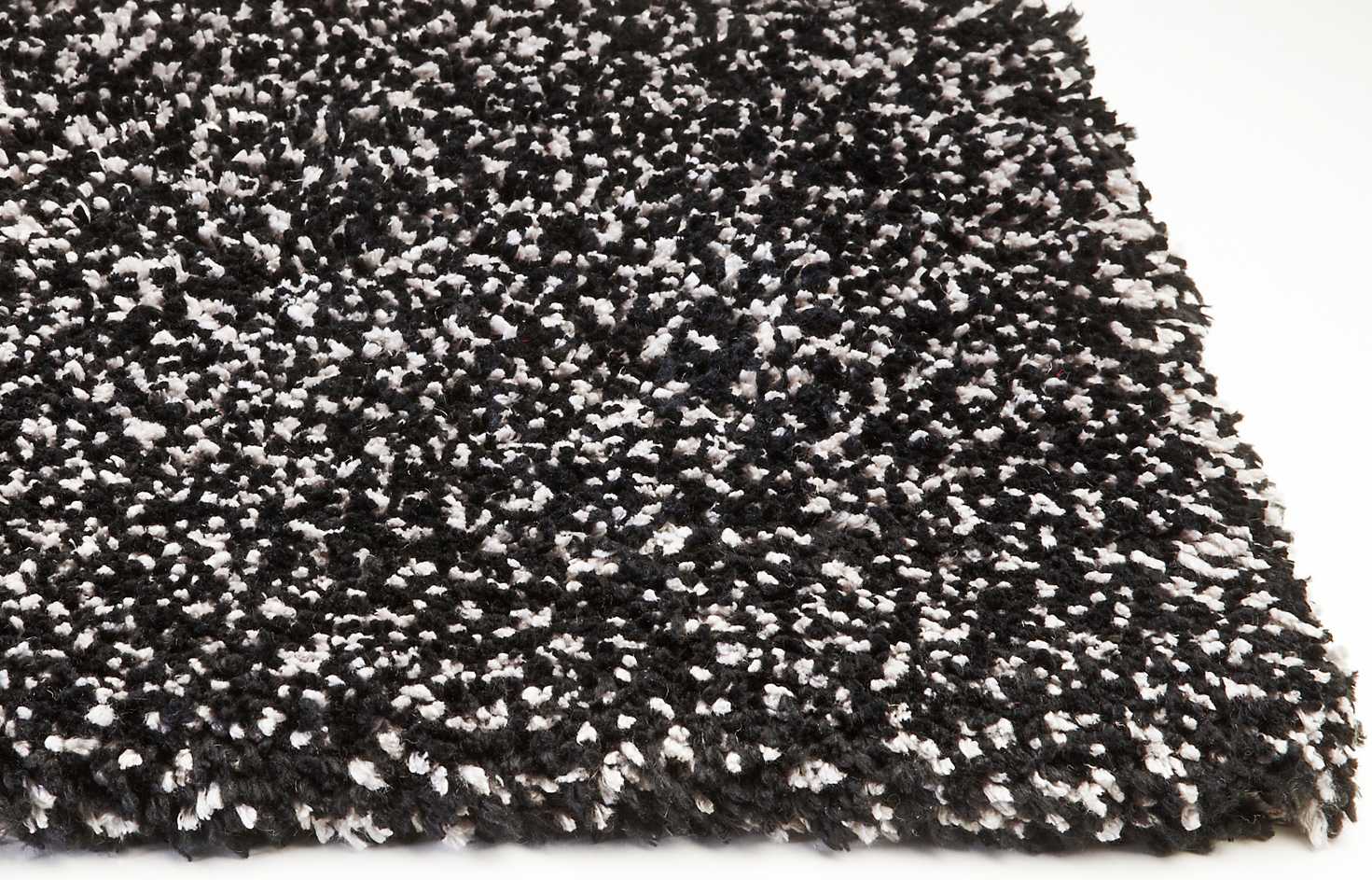 7' x 9'  Polyester Black Heather Area Rug