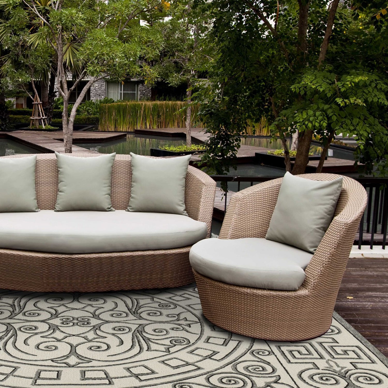 7' x 9'  UV treated Polypropylene Ivory or Grey Area Rug