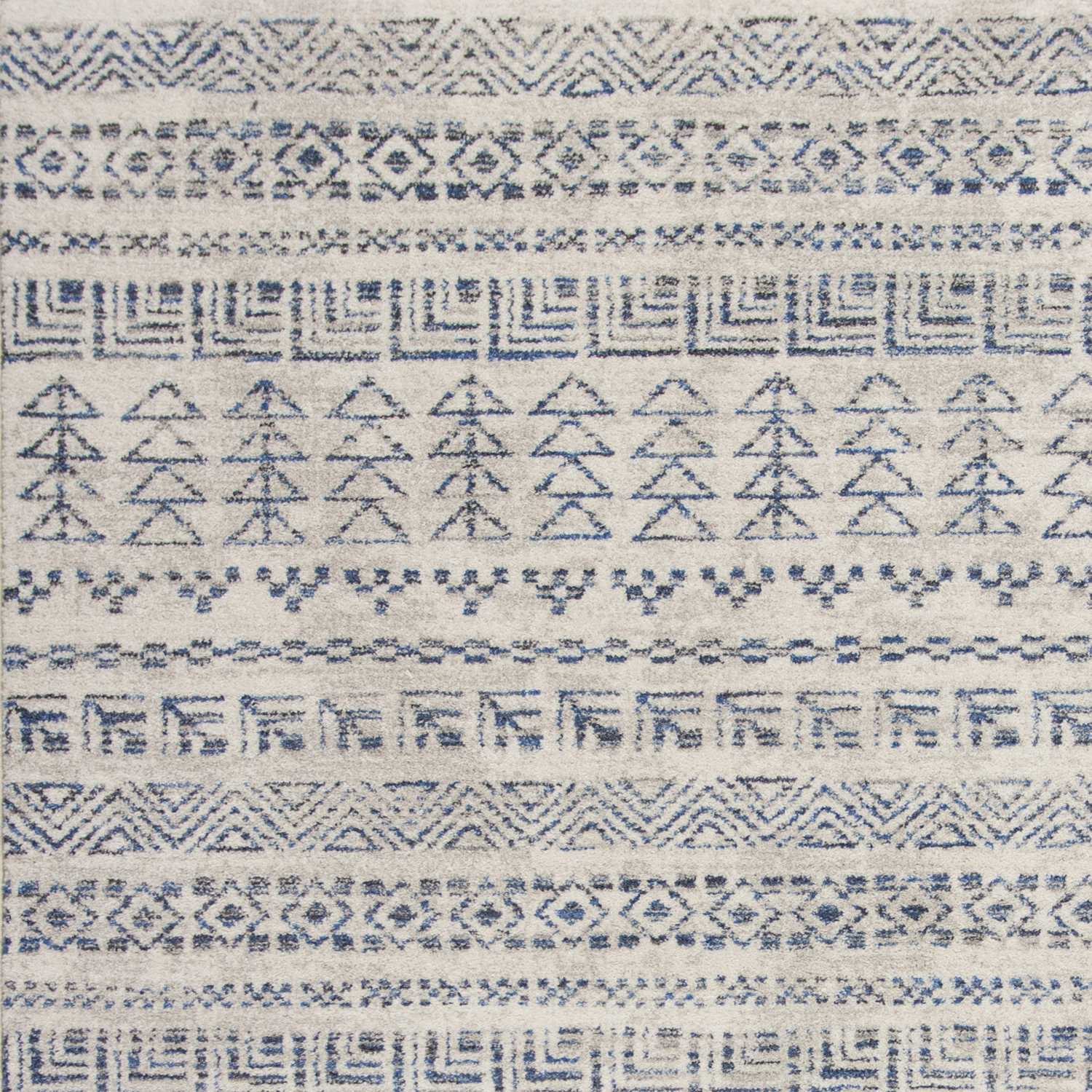 7' x 11'  Polypropylene Ivory  Area Rug