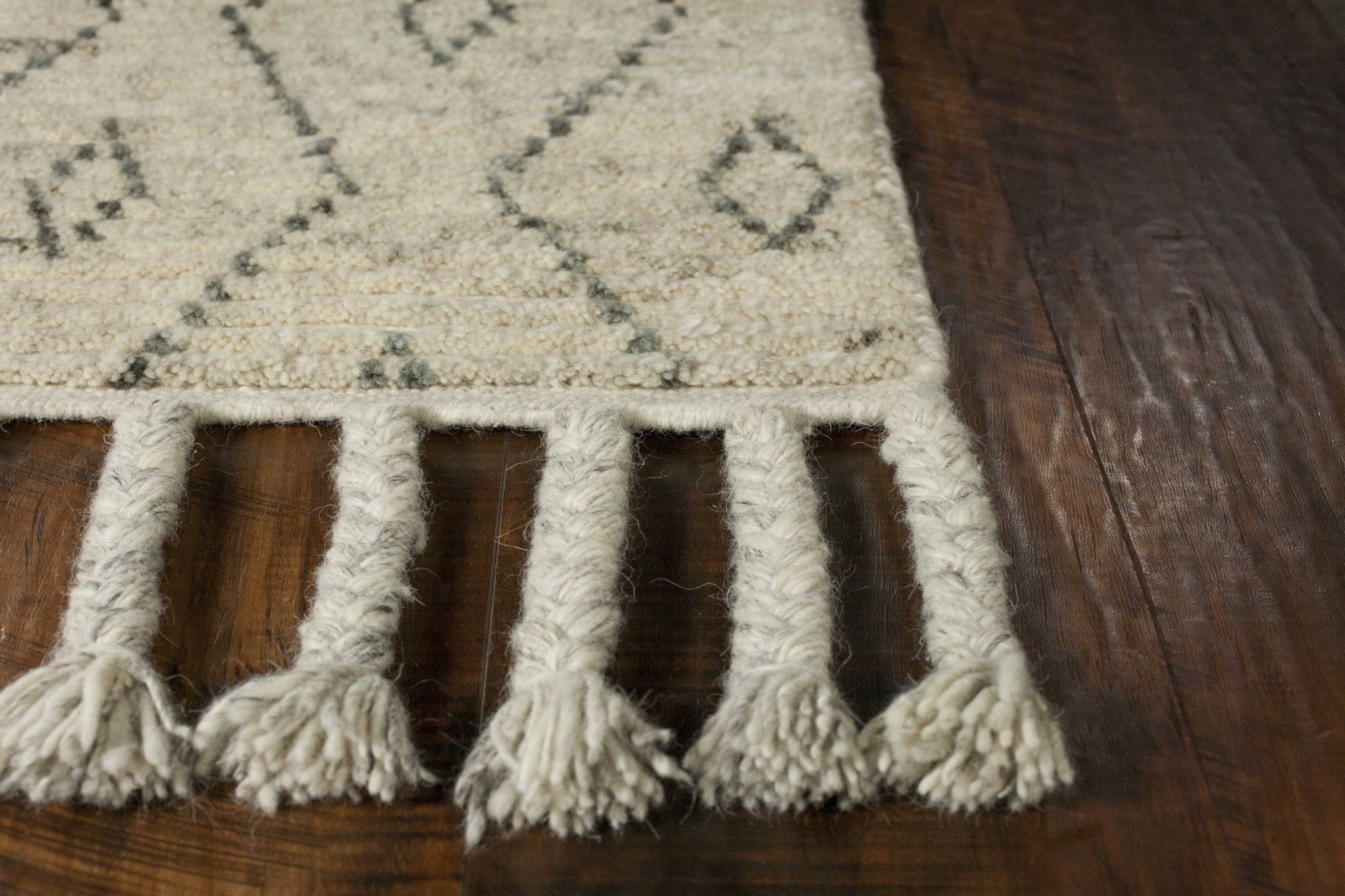 5' x 8'  Wool Natural Area Rug