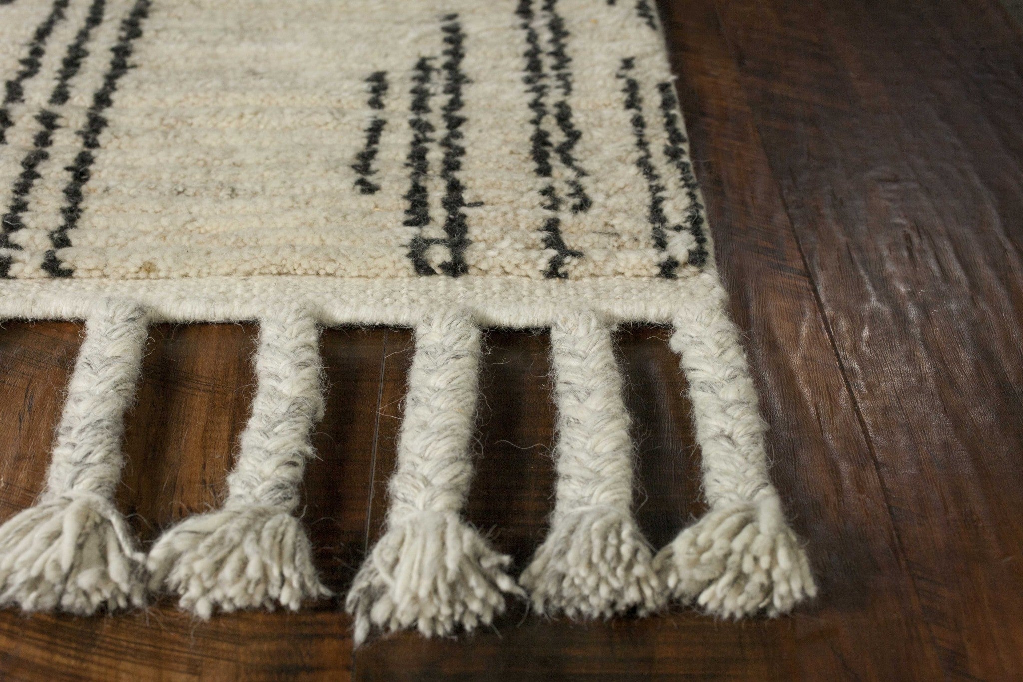 5' x 8'  Wool Natural Area Rug