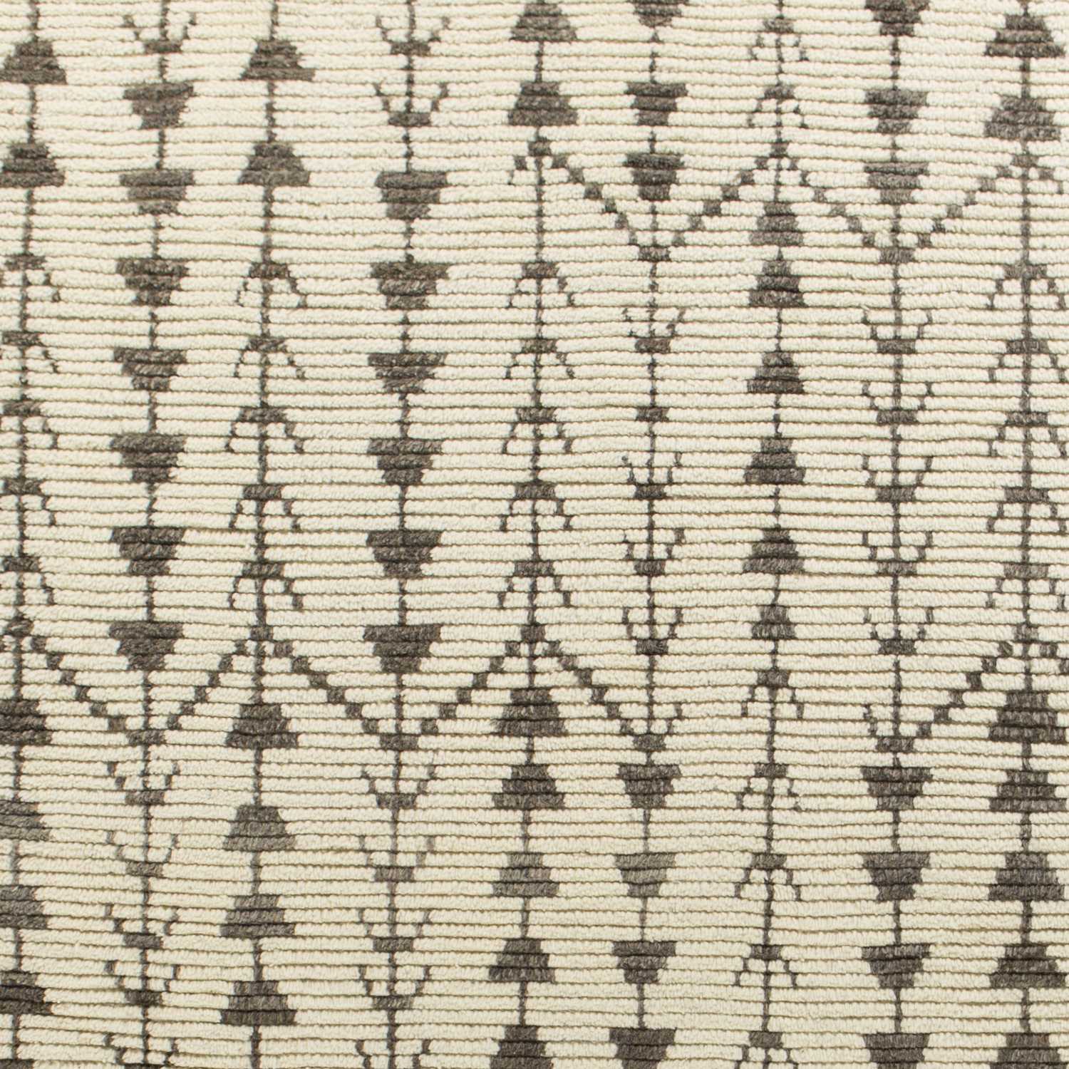 8 x 11  Wool Ivory  Area Rug