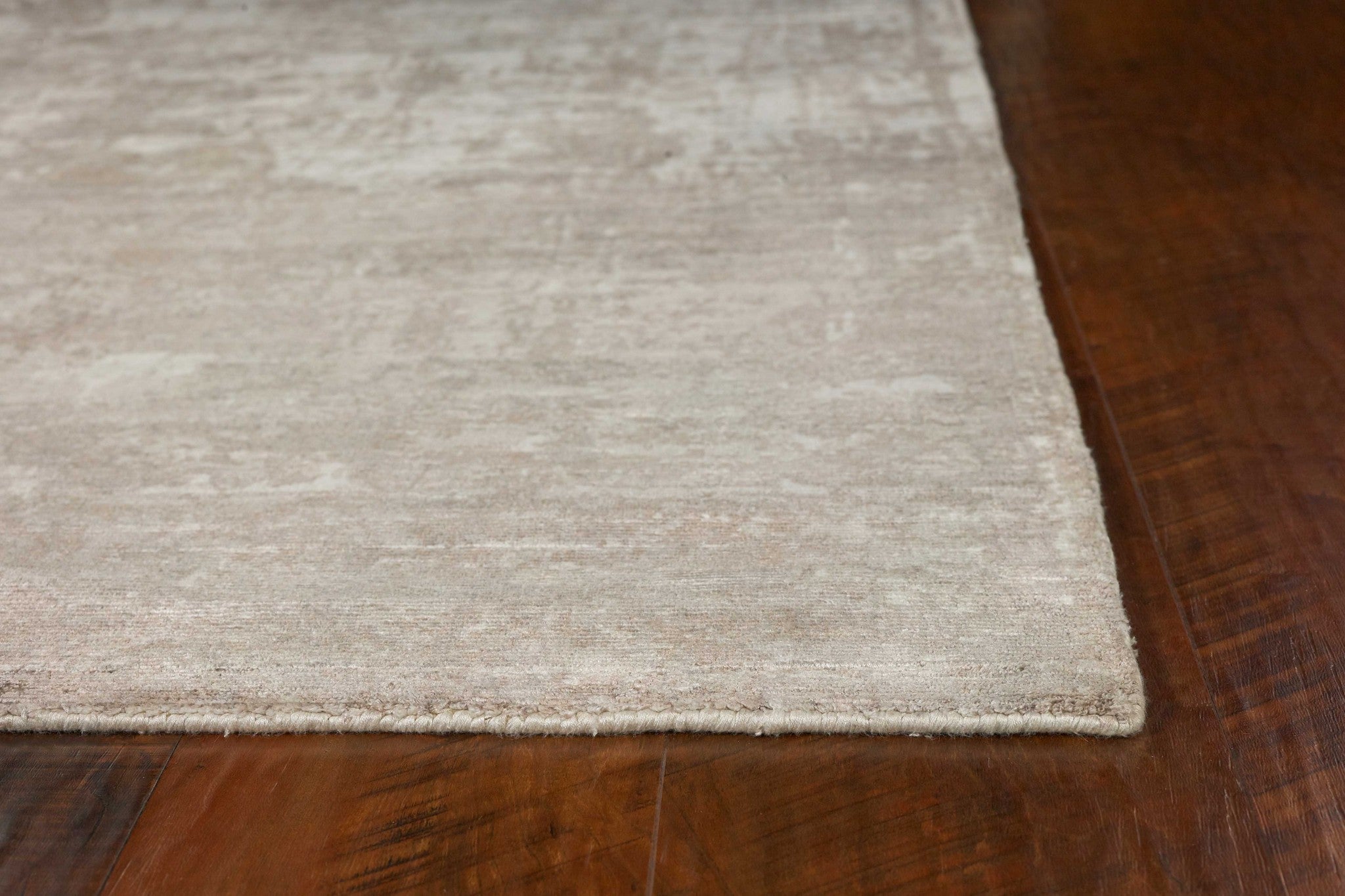 8' x 11'  Viscose Beige Area Rug