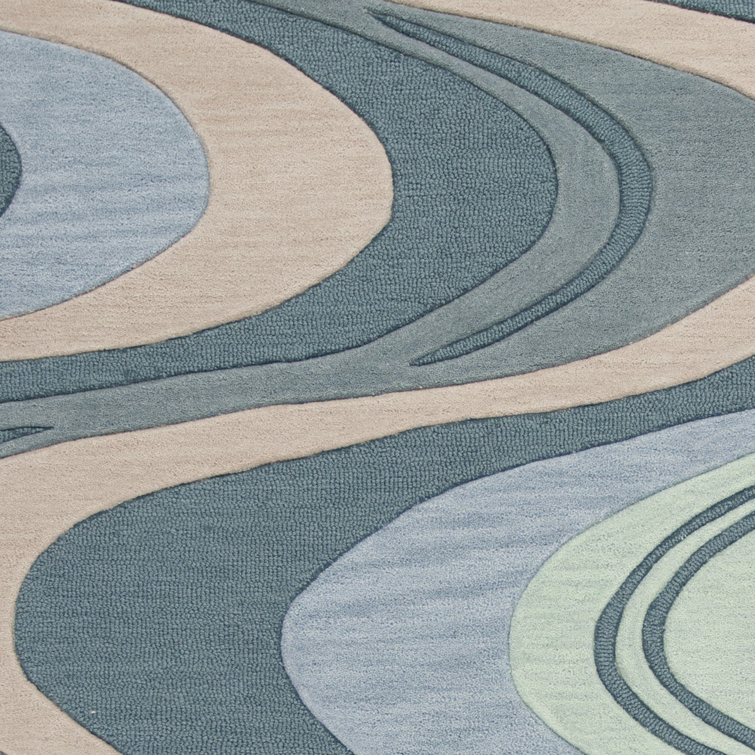 5' x 7' 6" Polyacrylic Beige or  Seafoam Area Rug