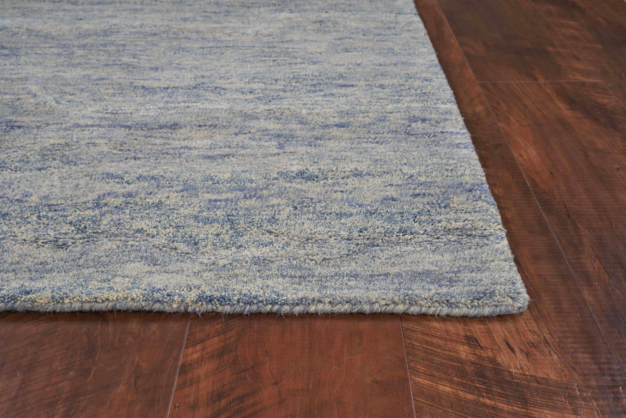 5 x 7  Wool and  Viscose Ocean Blue Area Rug