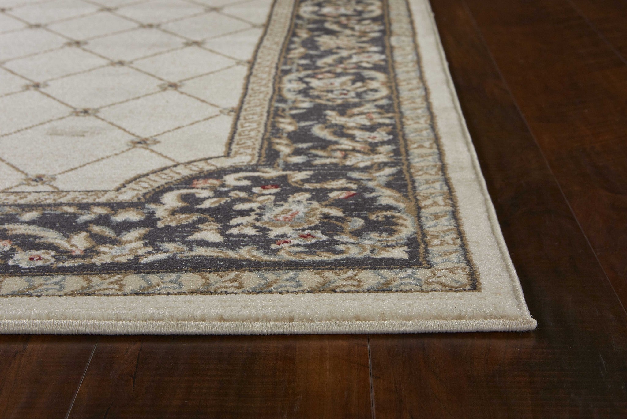 7' x 9'  Polypropylene Ivory or Grey Area Rug