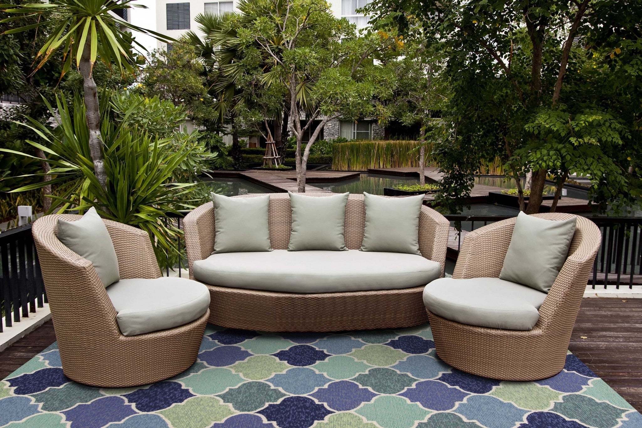 2' x 3' UV treated Polypropylene Blue Area Rug