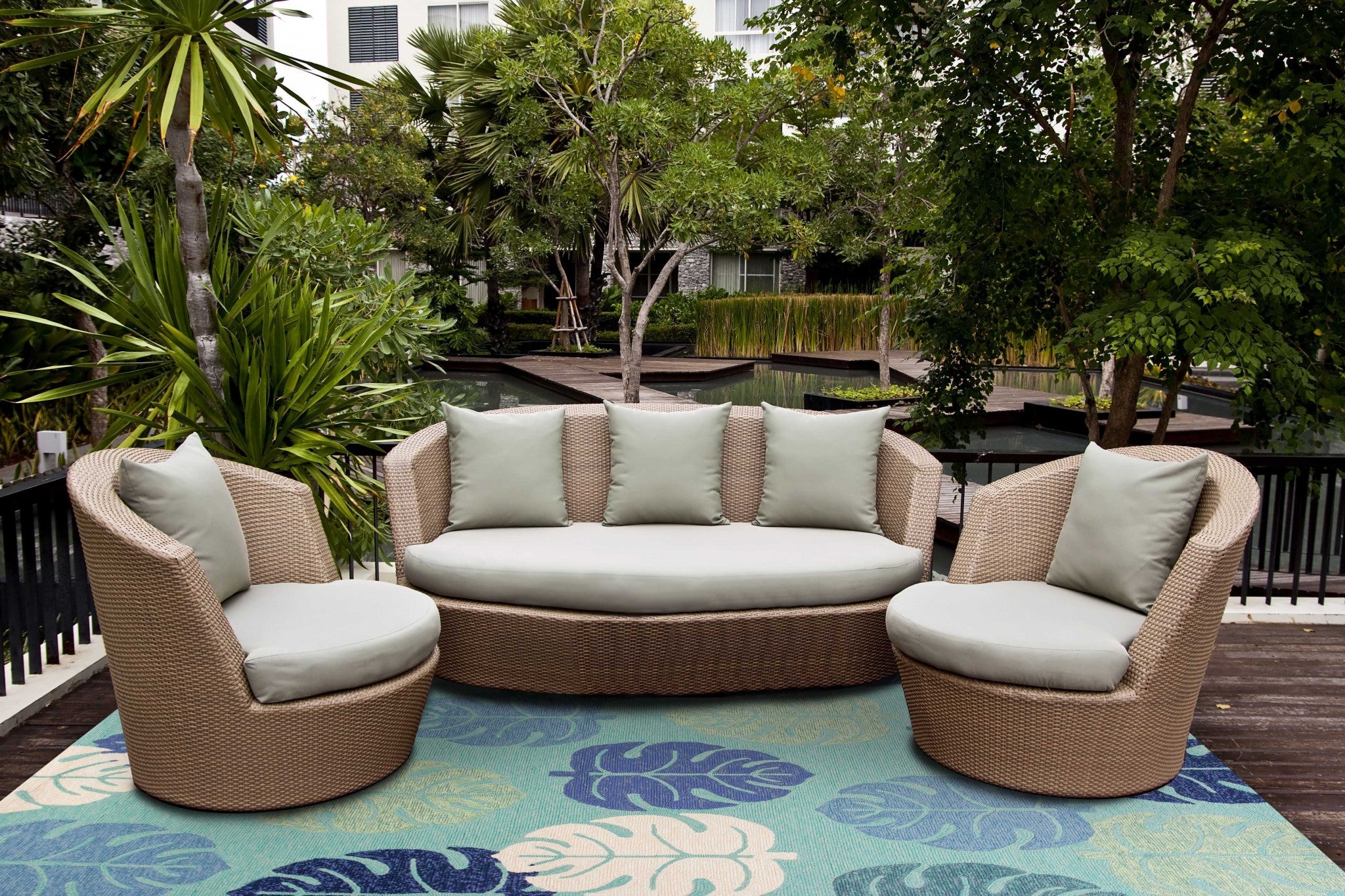 3' x 5' UV treated Polypropylene Turquoise Area Rug