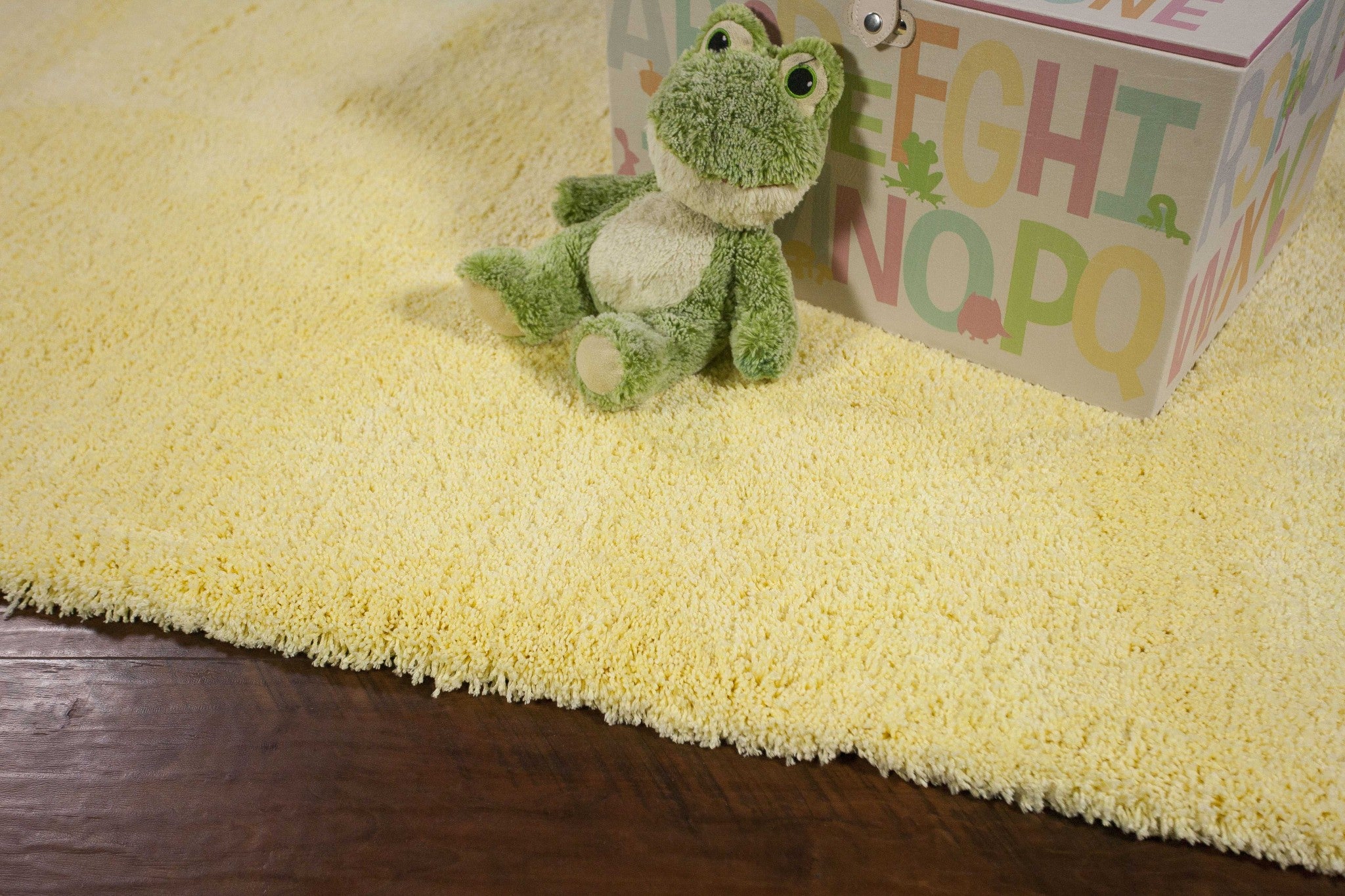 3' x 5' Polyester Canary Yellow Area Rug