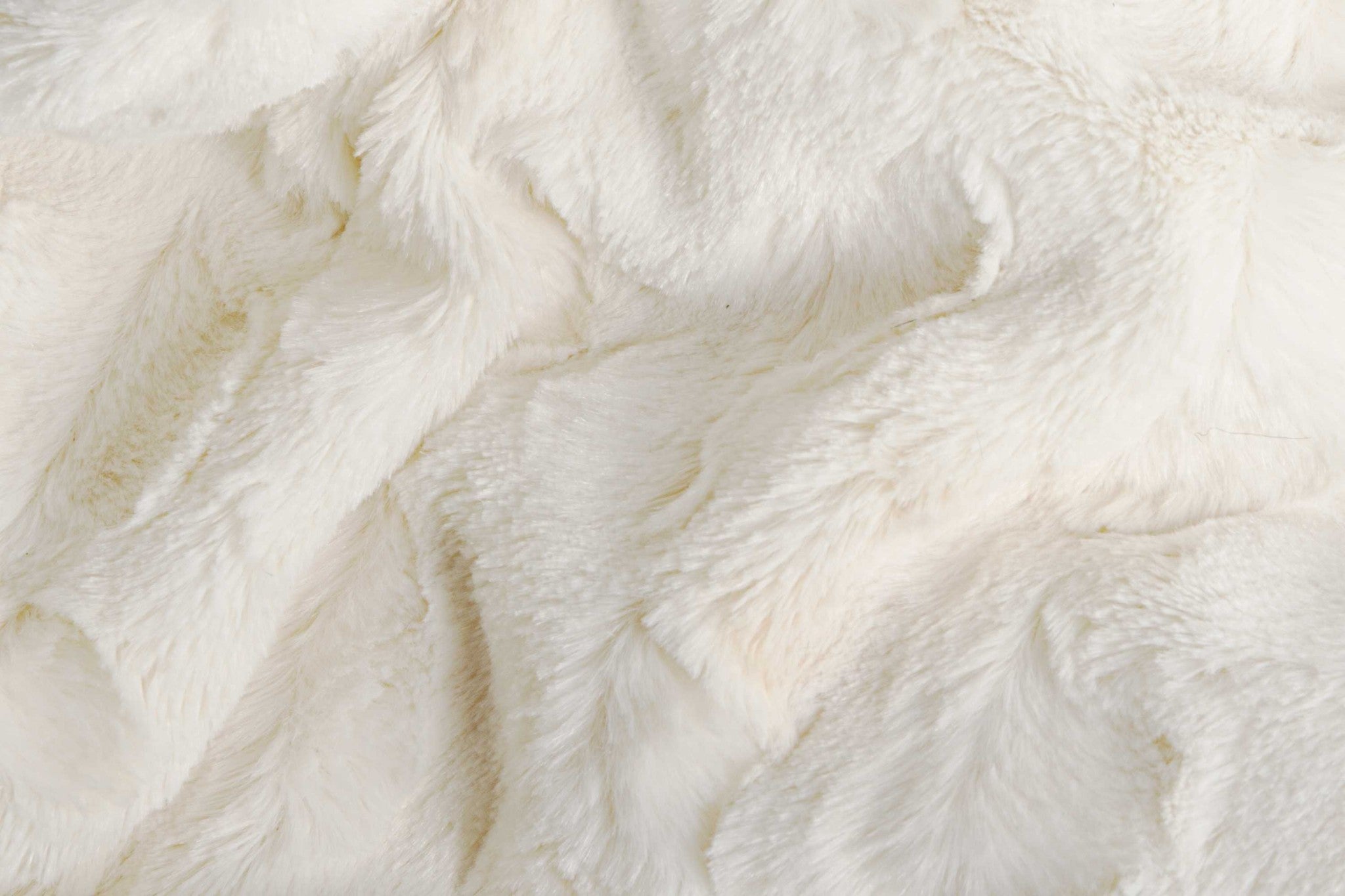 50" x 60" Reno Off White Fur - Throw