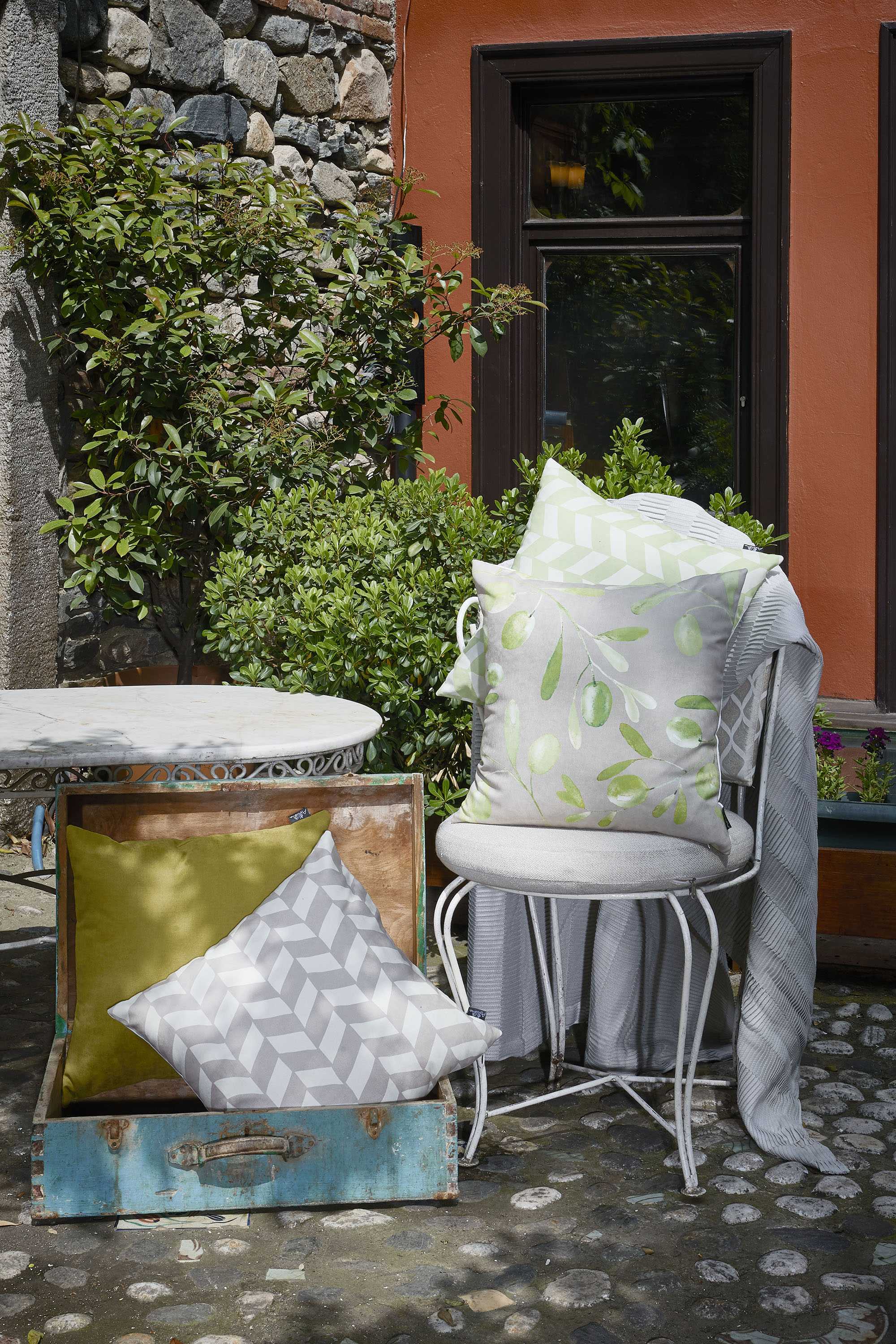 18"x18" Olive Olives Decorative Throw Pillow Cover Printed