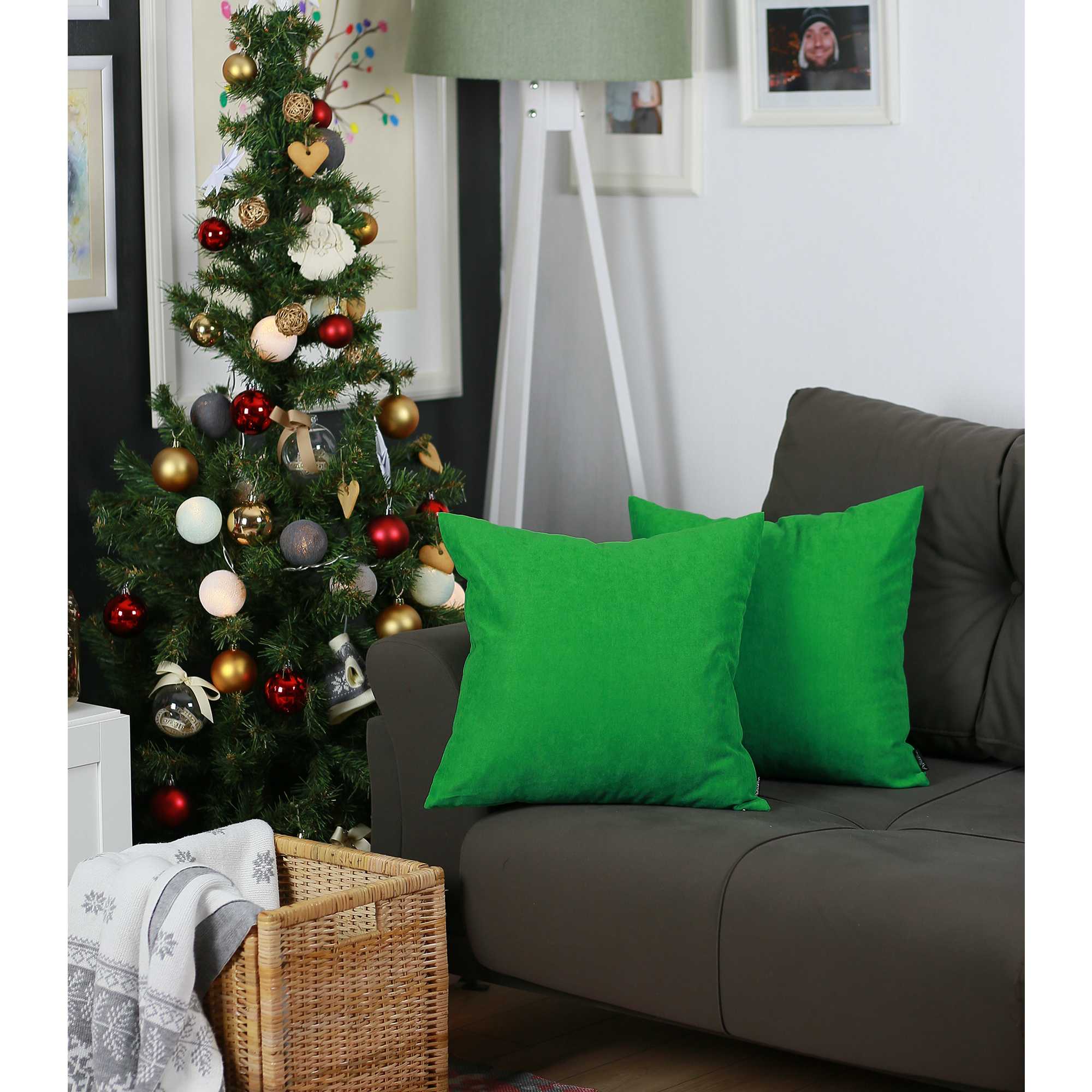 18"x18" Green Honey Kelly Throw Pillow Cover (2 pcs in set)