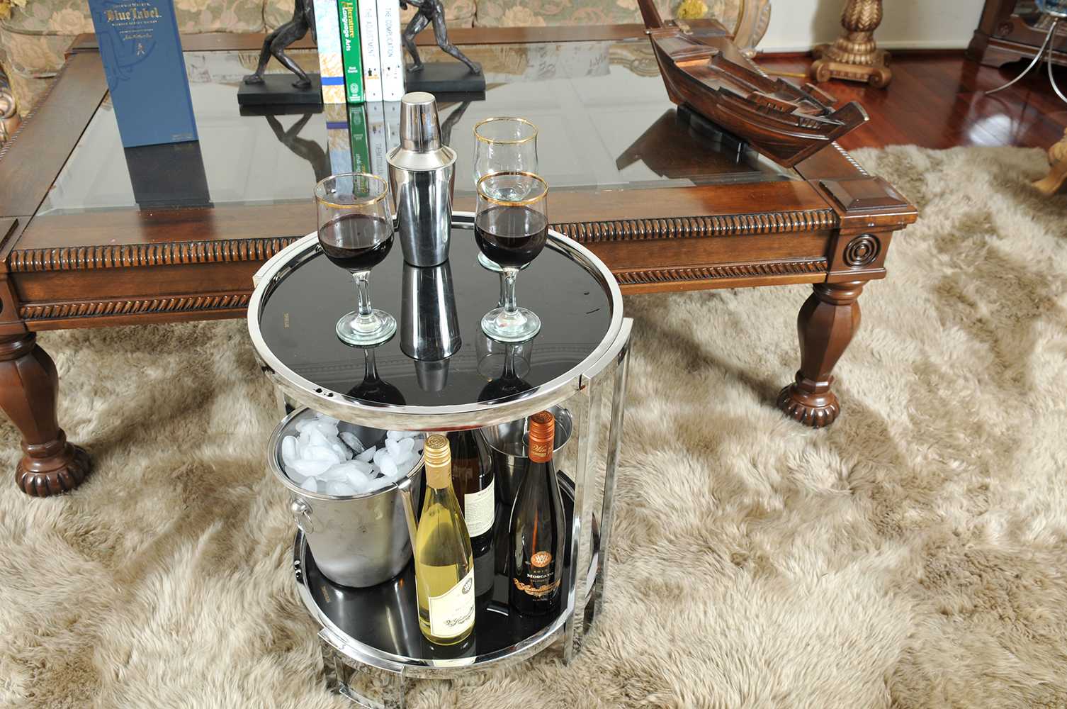 18.75" x 19" x 22" Chrome, Round - End Table