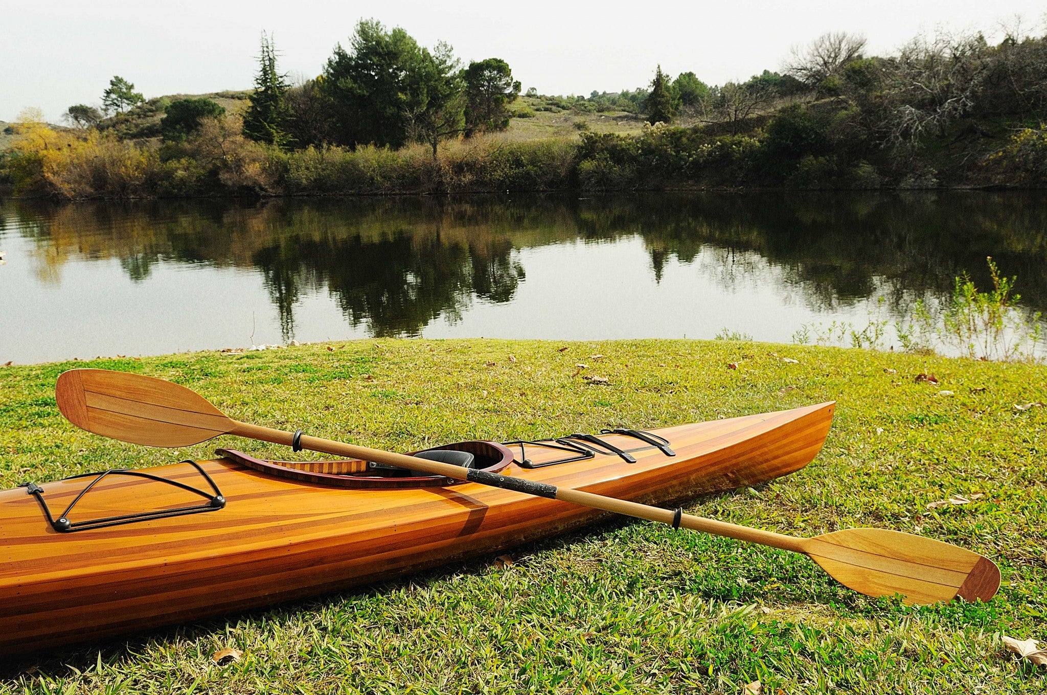 23" x 206" x 13" Wooden Kayak 1 person