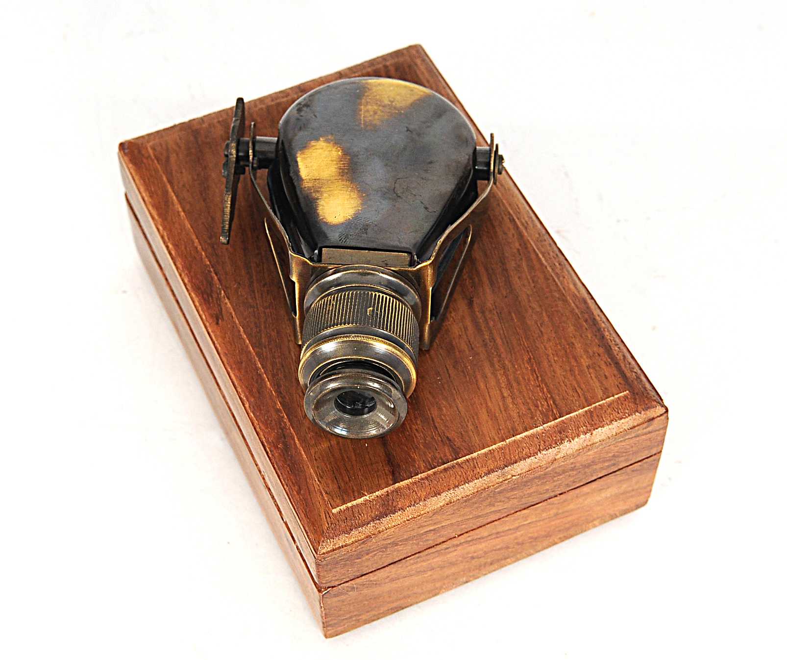 2.5" x 4" x 2" Folding Monocular in Wood Box