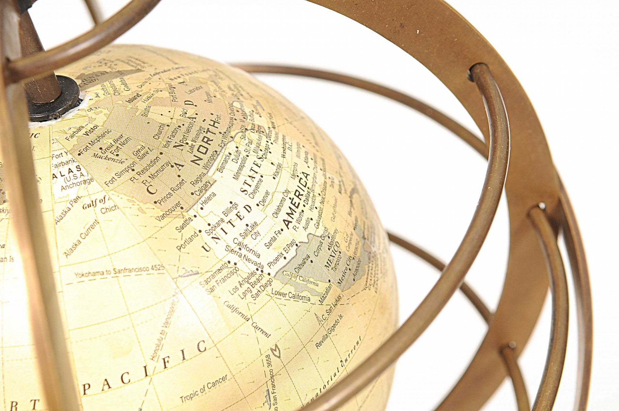 8" x 7.5" x 16.5" Globe in Brass Rings