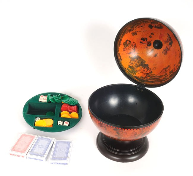 8.5" x 8.5" x 11" Globe Poker Set