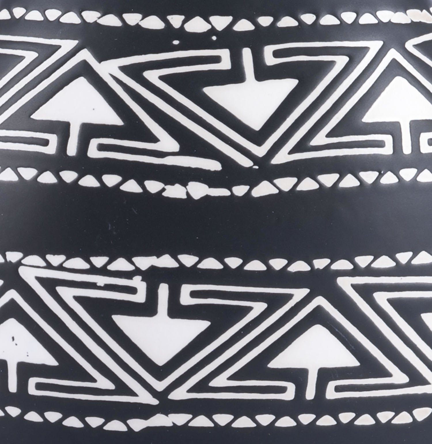 7.5" x 4.1" x 9.3" Black & White, Ceramic, Small Vase