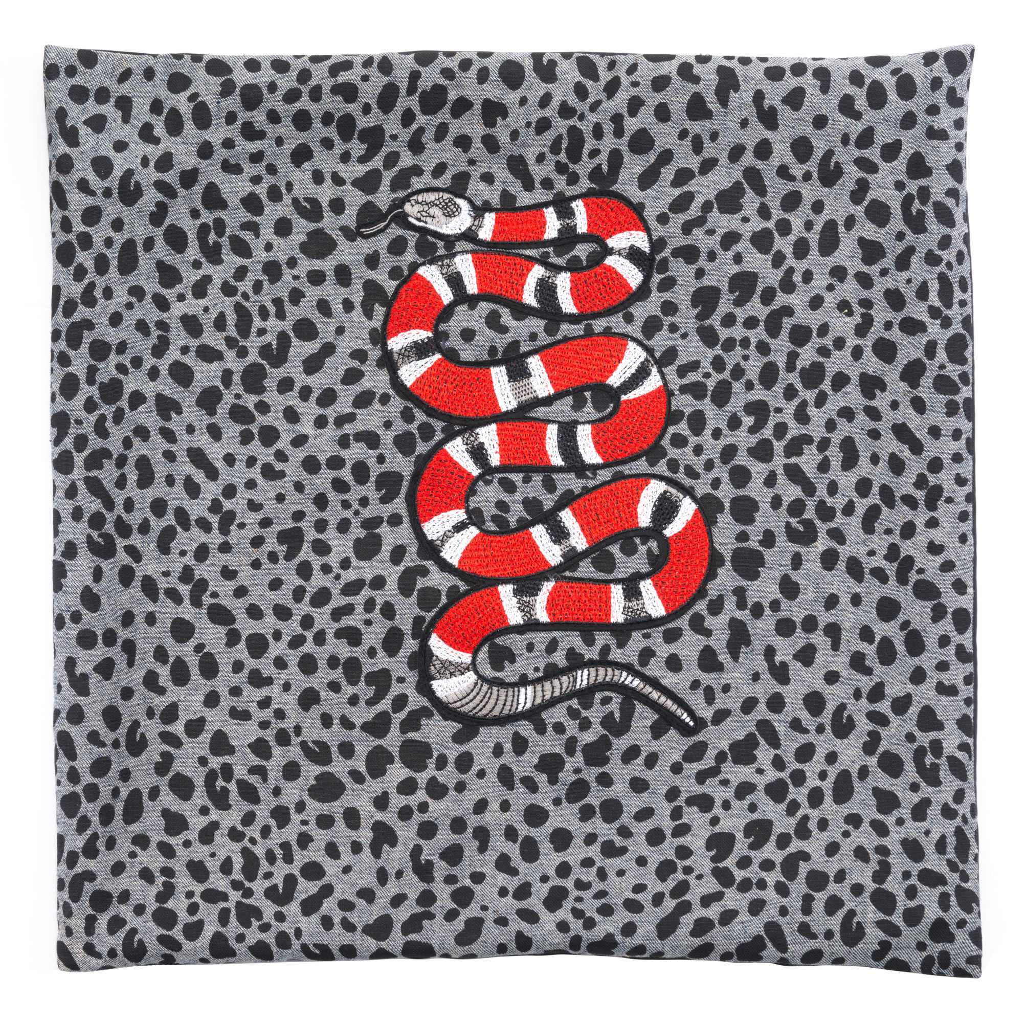 16.9" x 16.9" x 5.1" Multicolor, Foam, Pillow