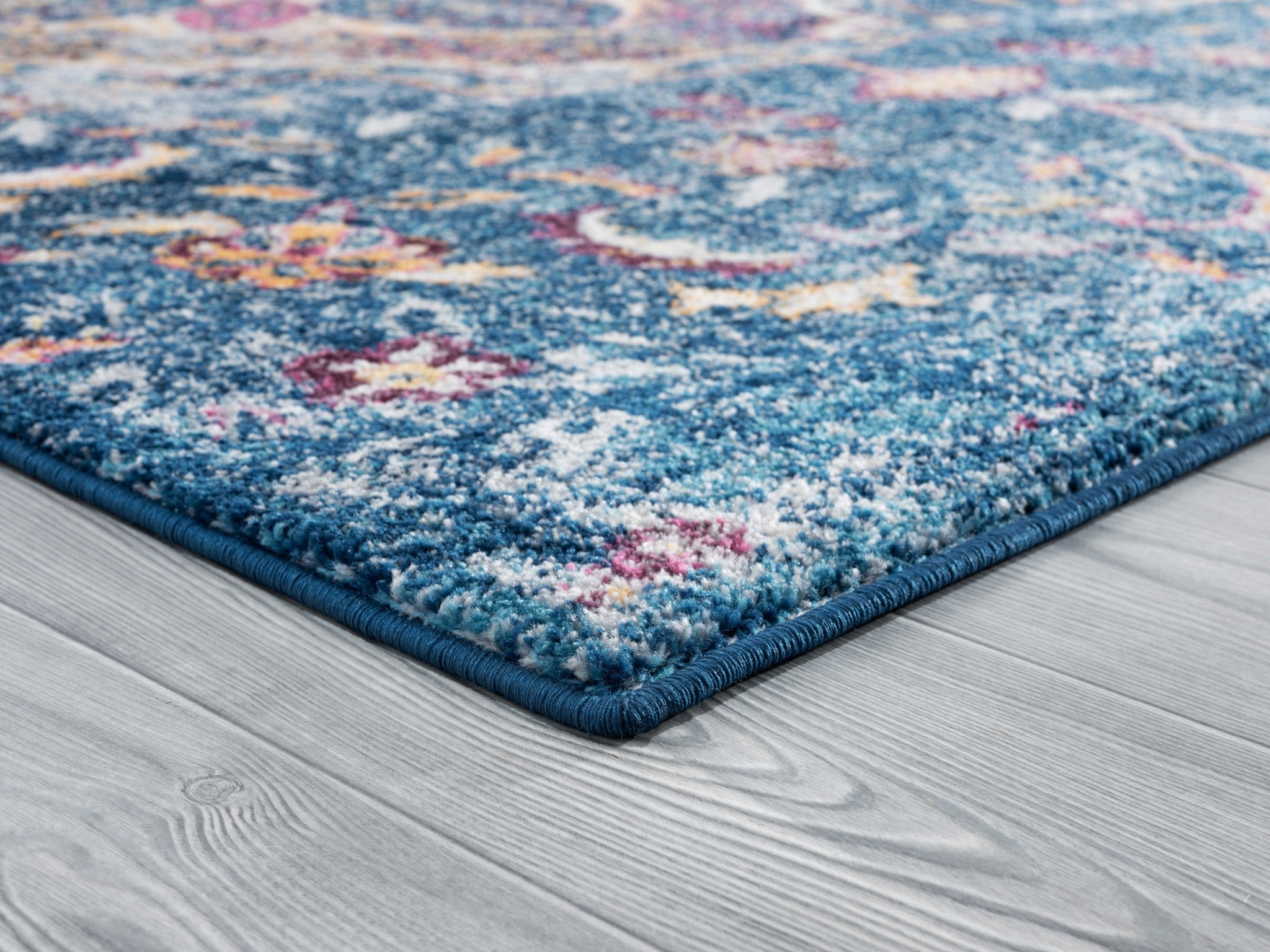 94" x 126" Midnight Blue Olefin / Frieze Area Rug