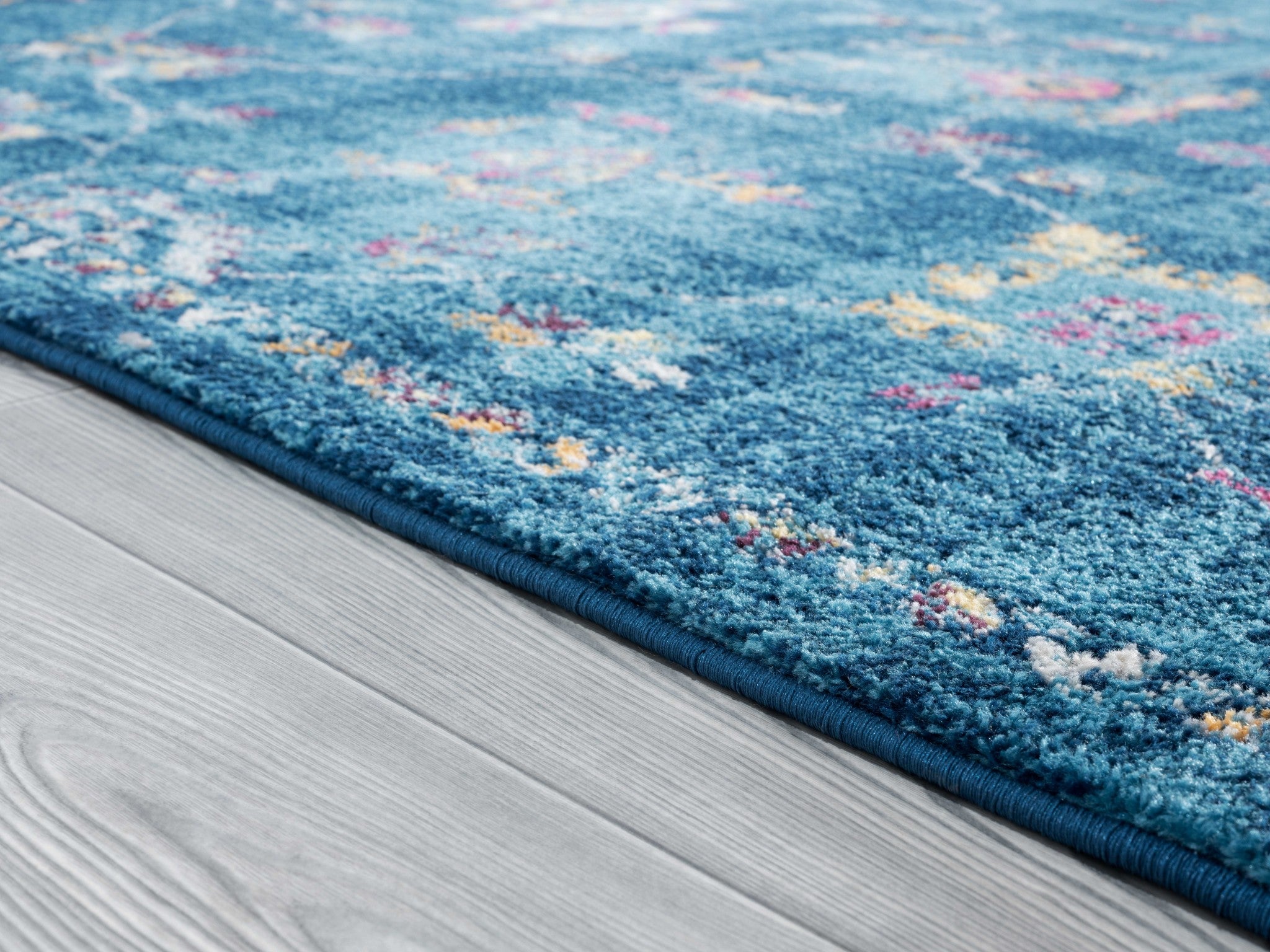 94" x 126" Blue Olefin / Frieze Area Rug