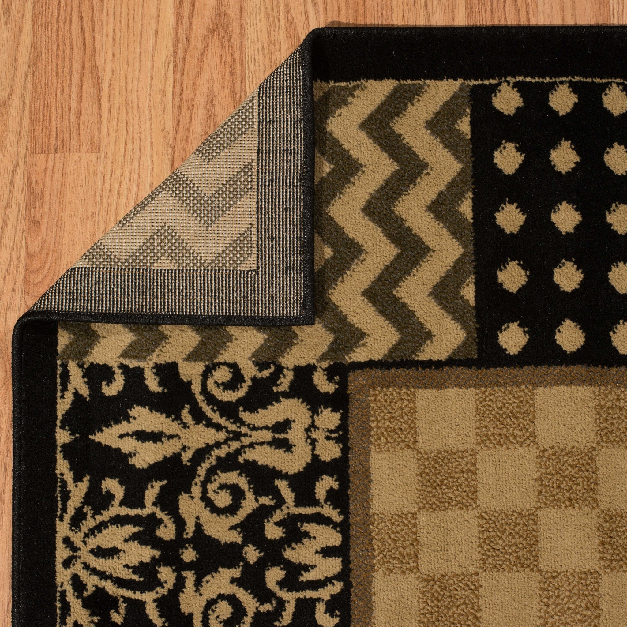 22" x 26" Multicolor Polypropylene Accent Kitchen Rug