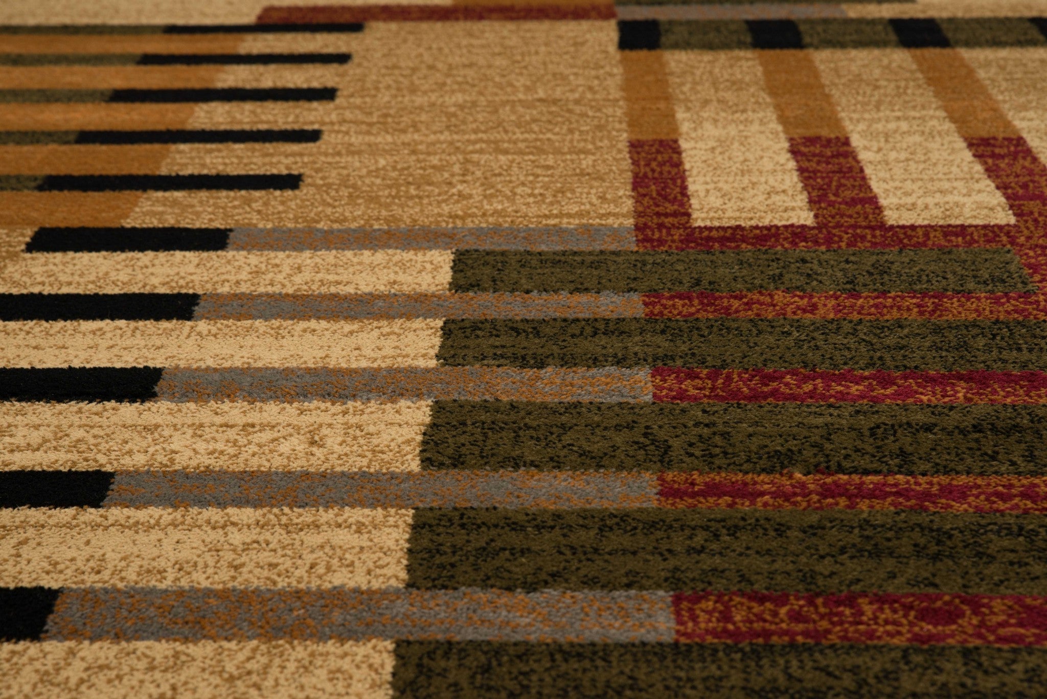 94" x 126" Multicolor Polypropylene Oversize Rug