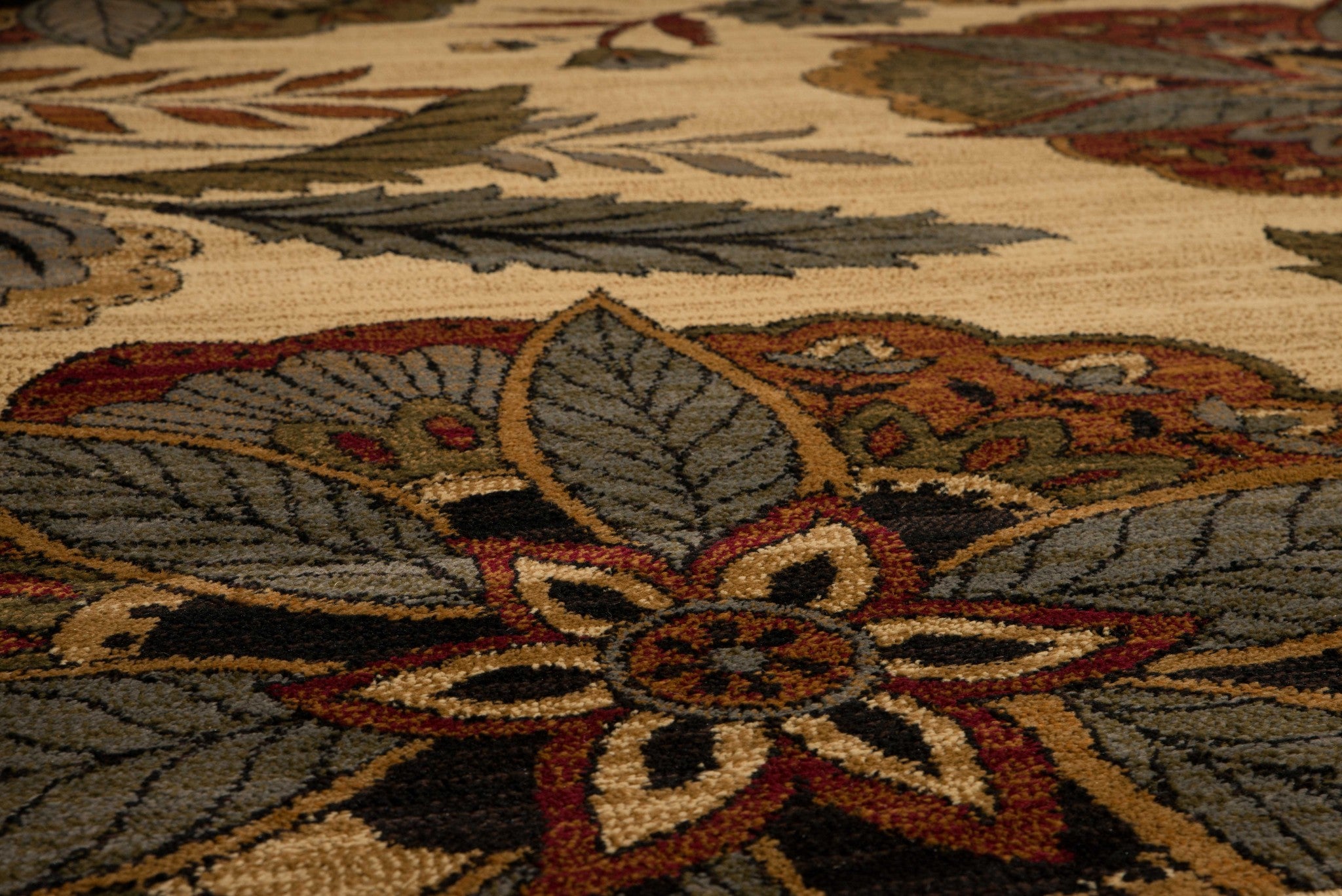 94" x 126" Multicolor Polypropylene Oversize Rug