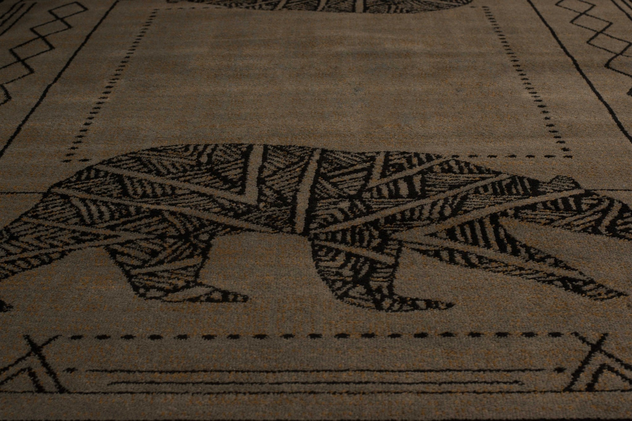 94" x 126" Blue / Grey Polypropylene Oversize Rug